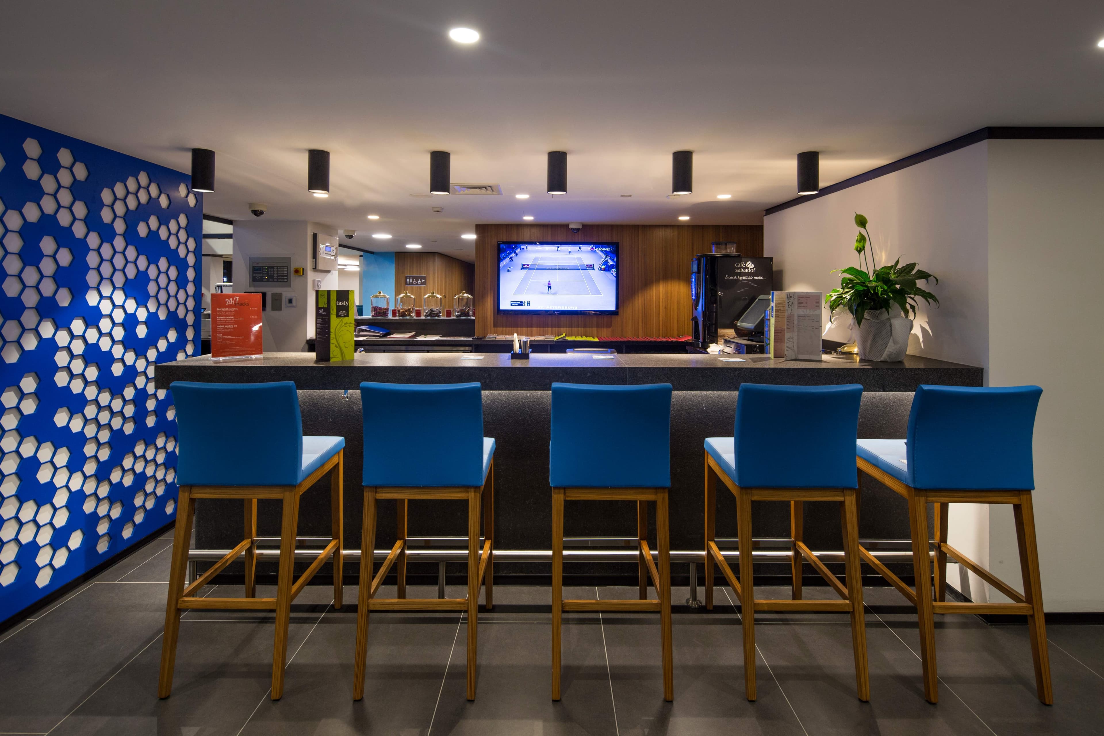 Hampton by Hilton Istanbul Kurtkoy Ansicht 4