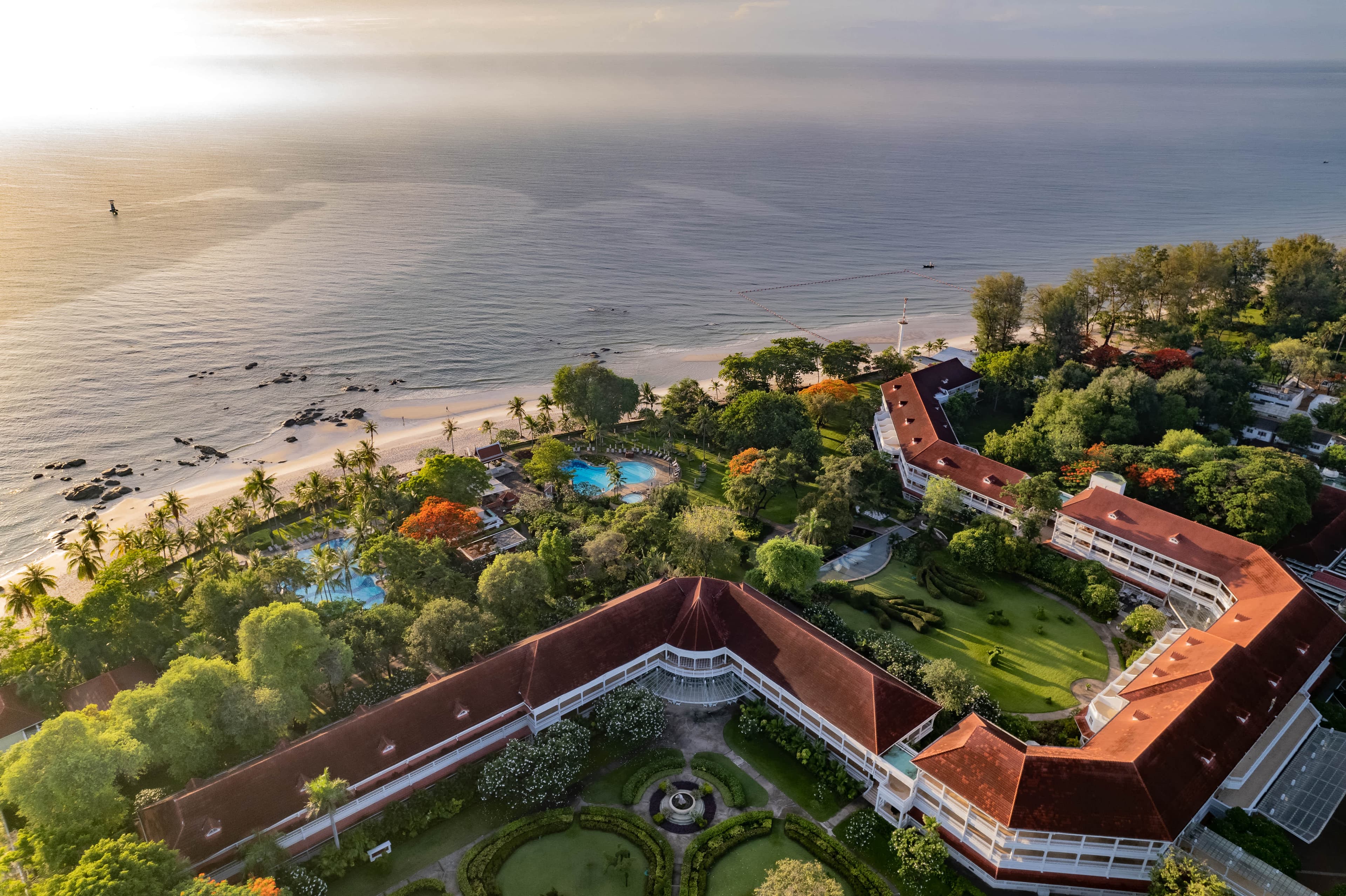 Centara Grand Beach Resort Hua Hin