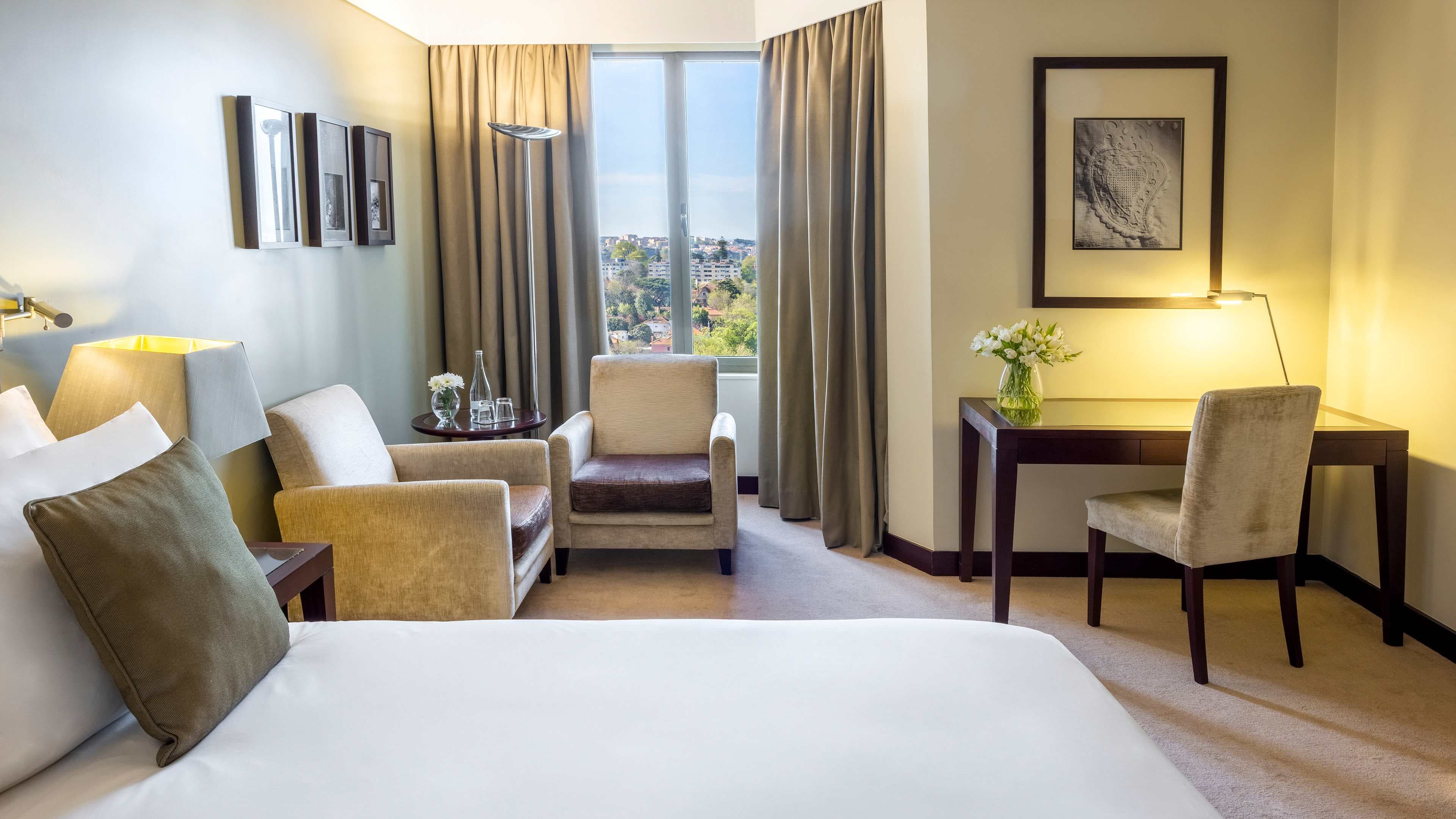 Crowne Plaza Hotel Porto Ansicht 5