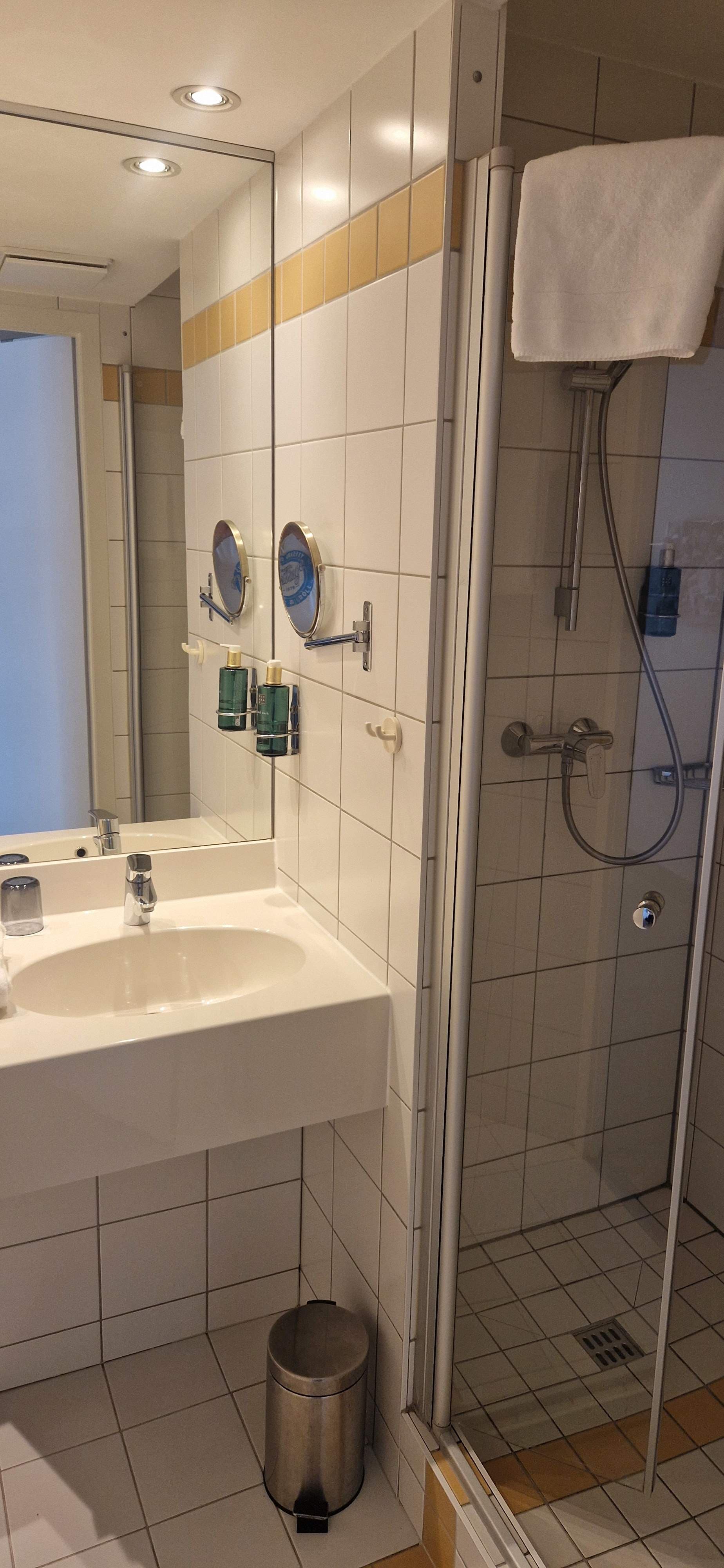 Essential by Dorint Hotel Köln-Junkersdorf Ansicht 7