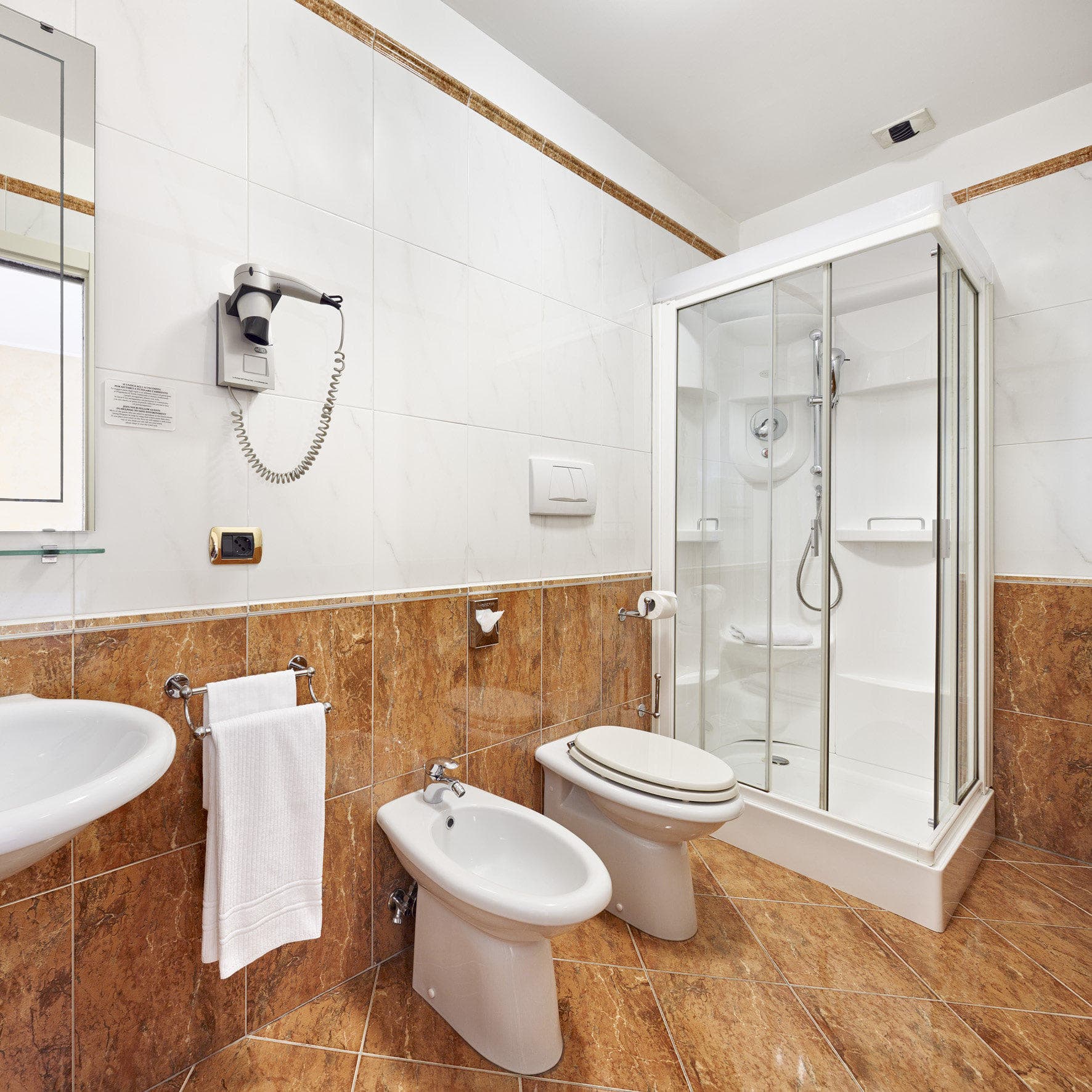 Hotel Continentale Ansicht 6