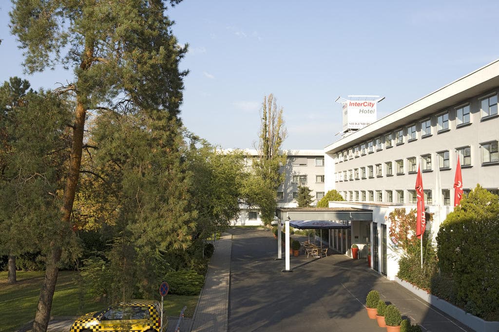 IntercityHotel Frankfurt Airport Terminal 3 Ansicht 2
