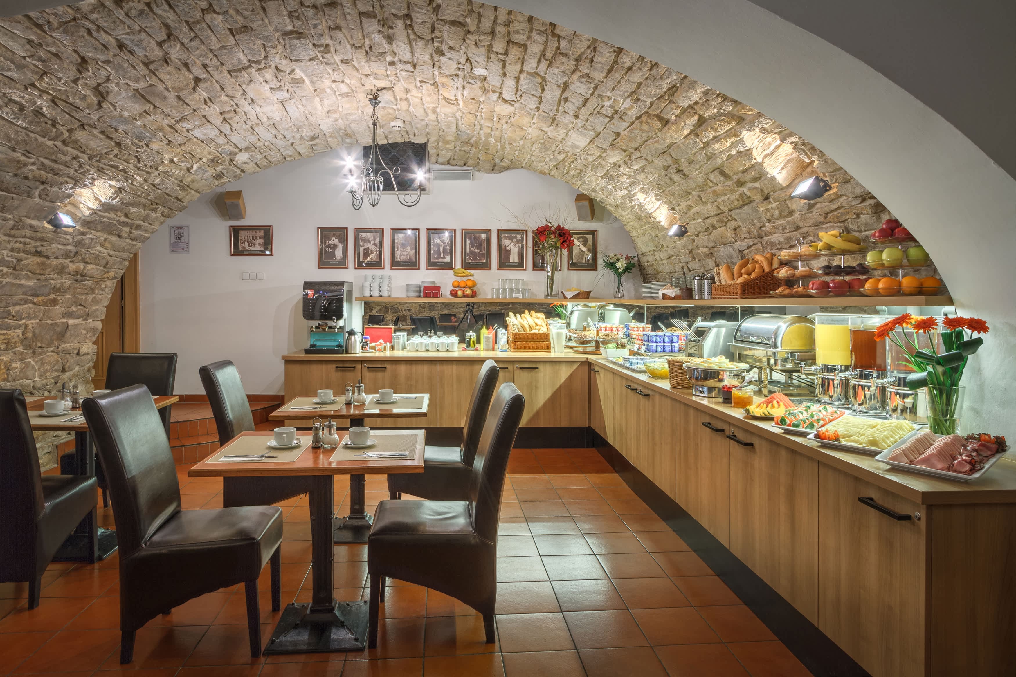 Hotel Mucha Ansicht 7