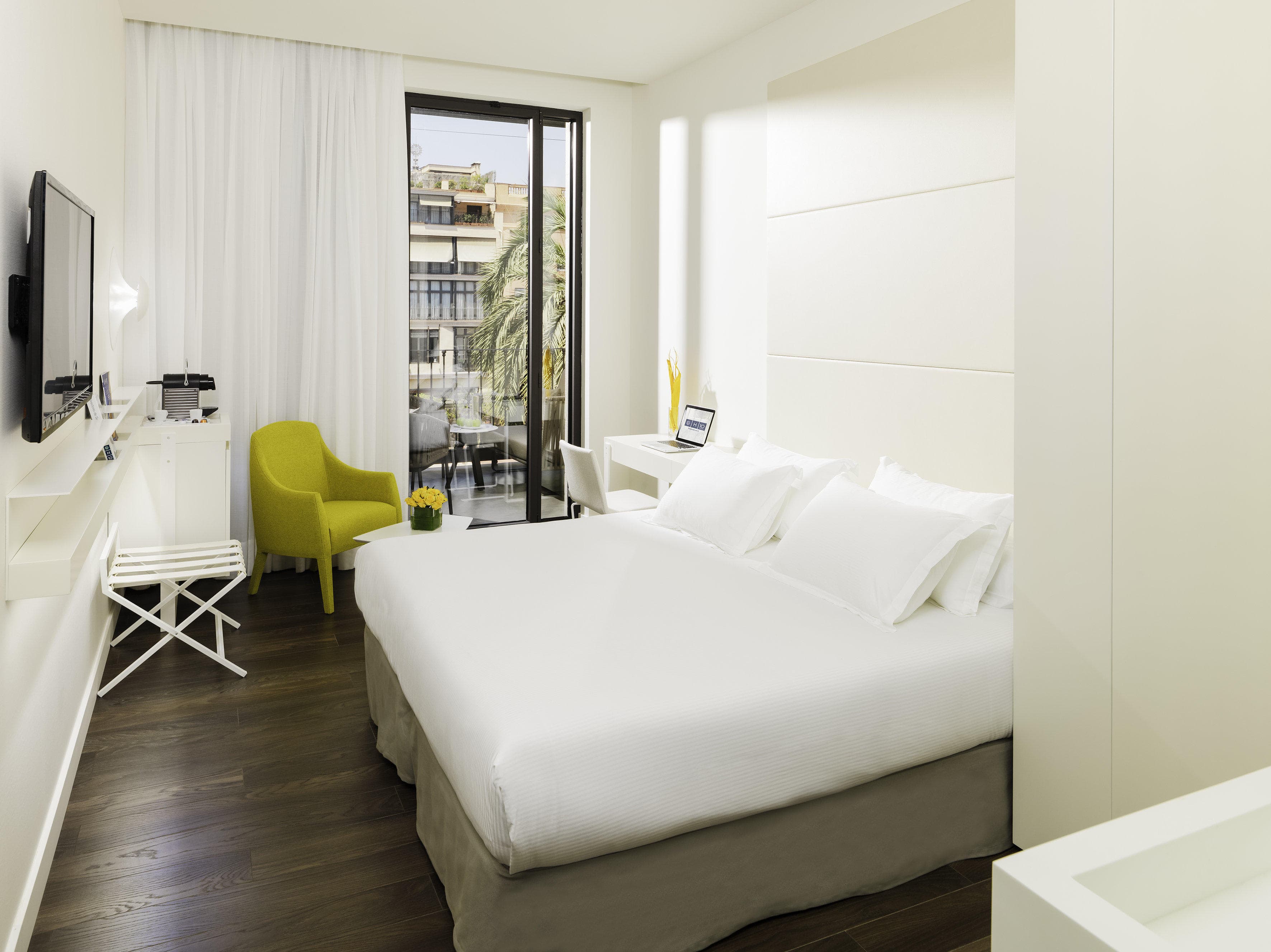 H10 Urquinaona Plaza Ansicht 4