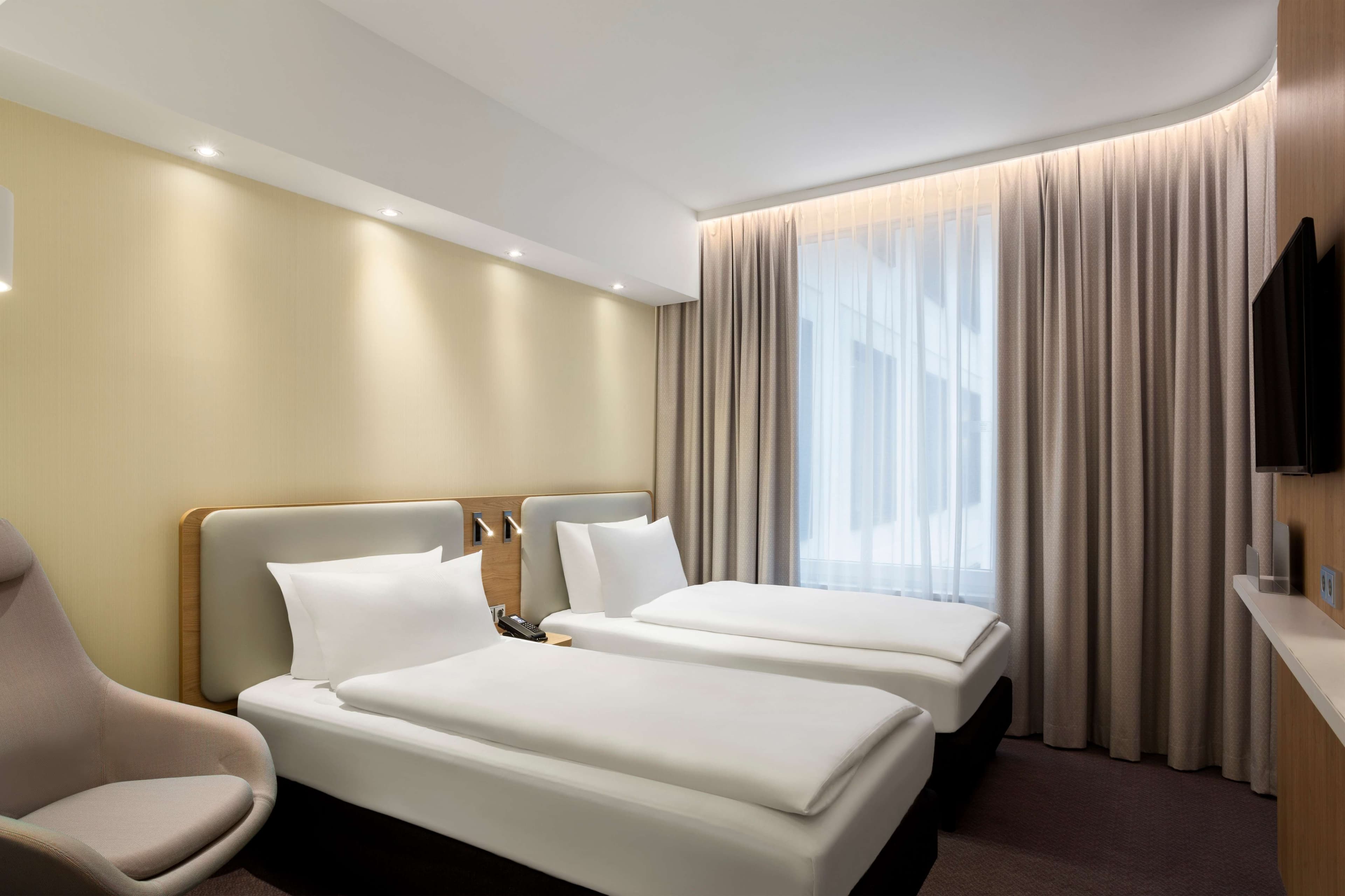 Holiday Inn Express München City - West Ansicht 4