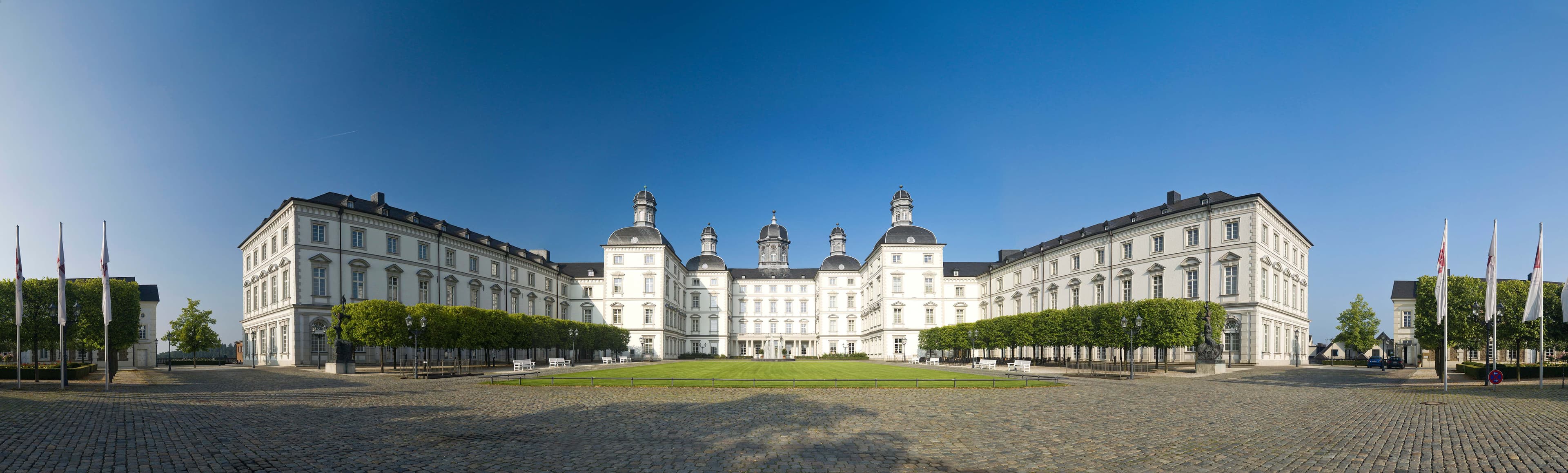 Althoff Grandhotel Schloss Bensberg Ansicht 2