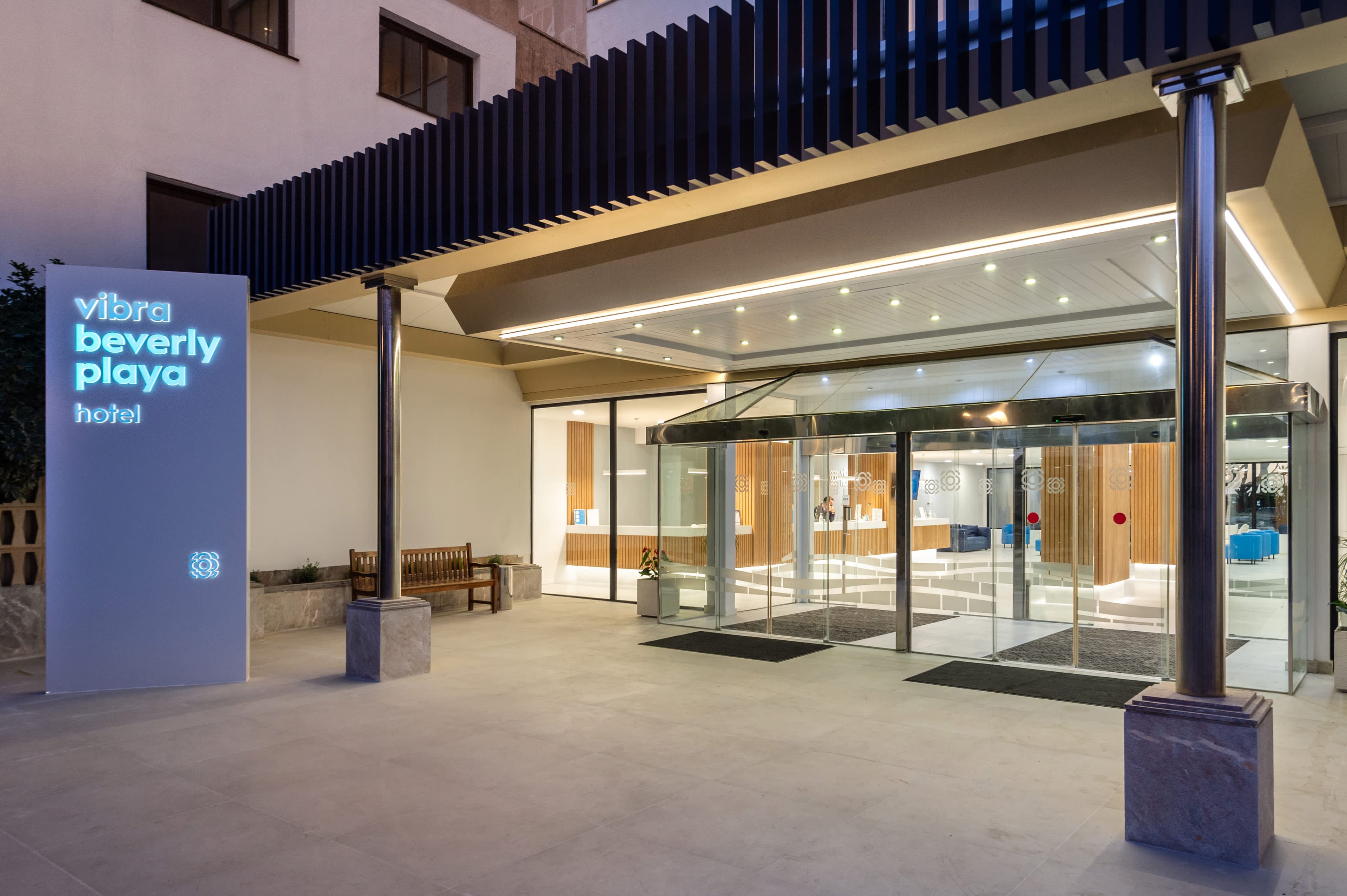 Hotel Vibra Beverly Playa Ansicht 2