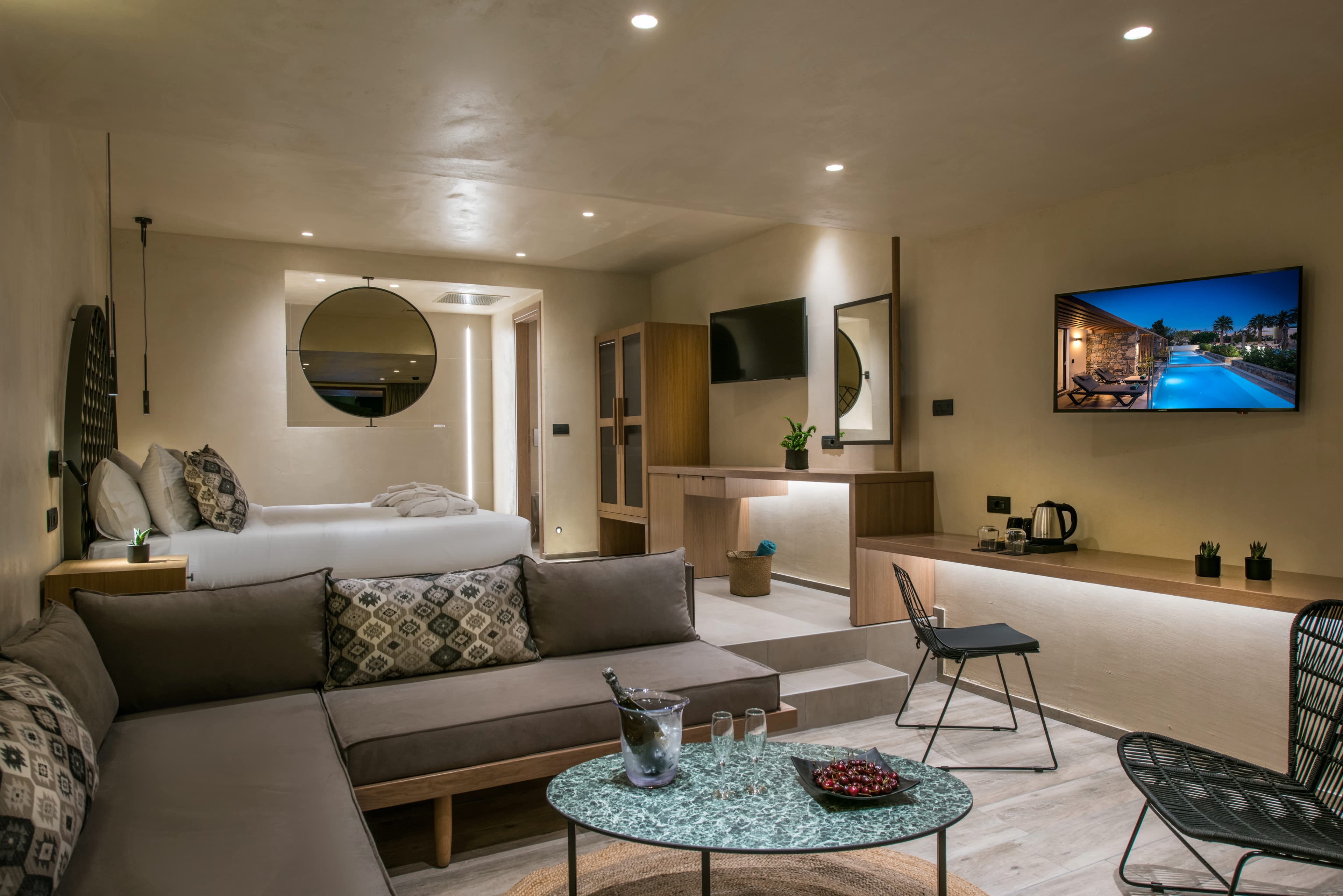 Petousis Hotel & Suites Ansicht 5