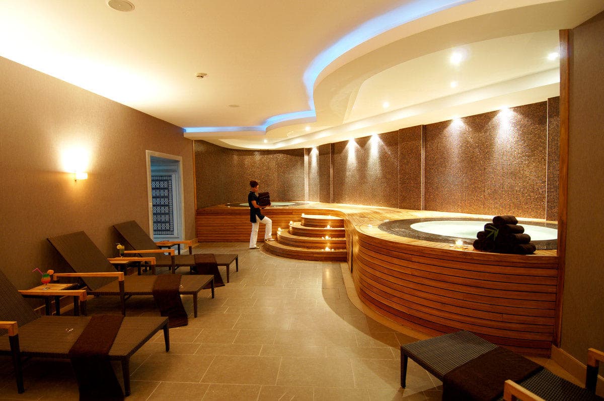 Titanic Business Kartal Ansicht 7