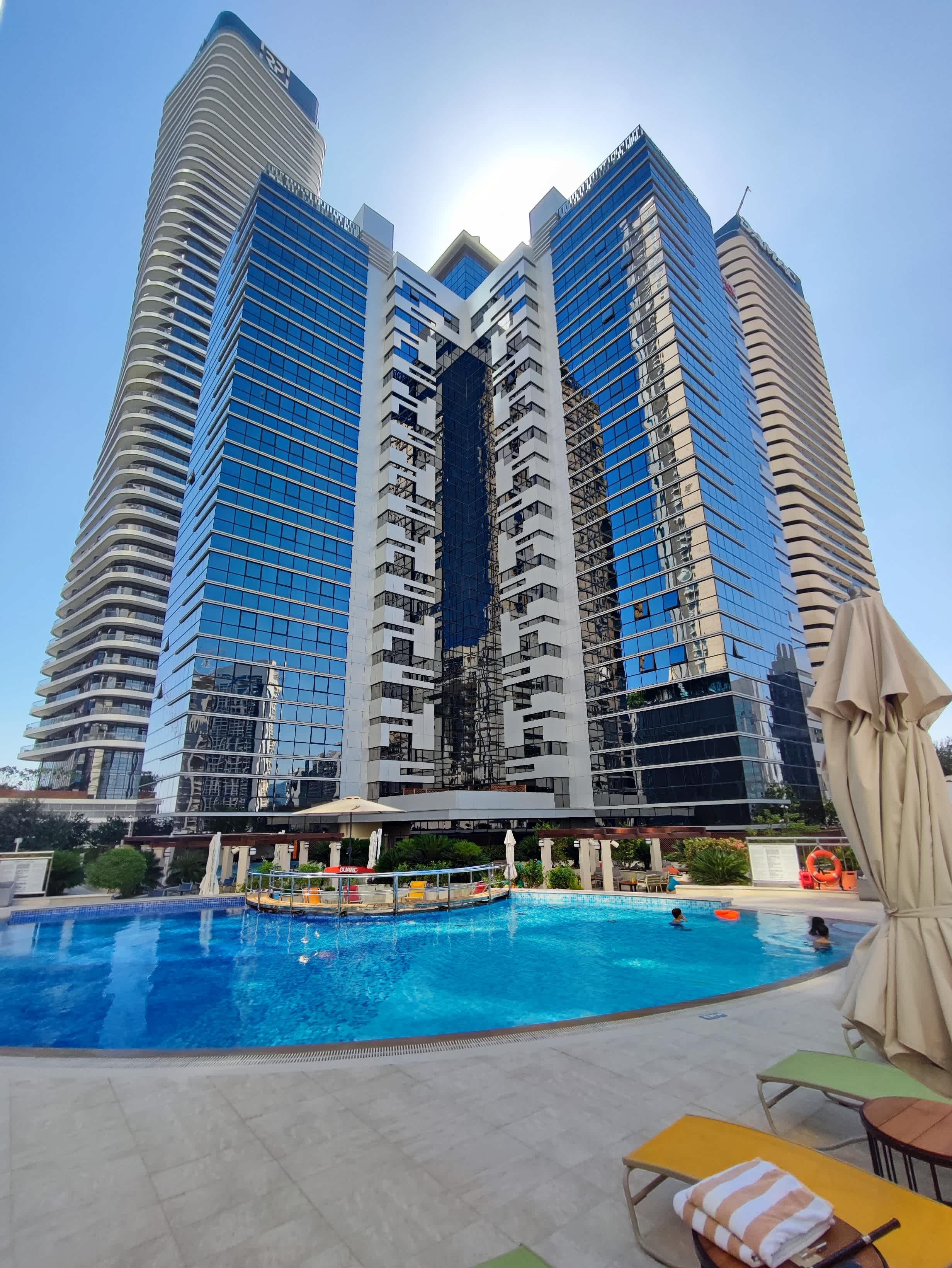 Mövenpick Hotel Apartments Downtown Dubai Ansicht 5