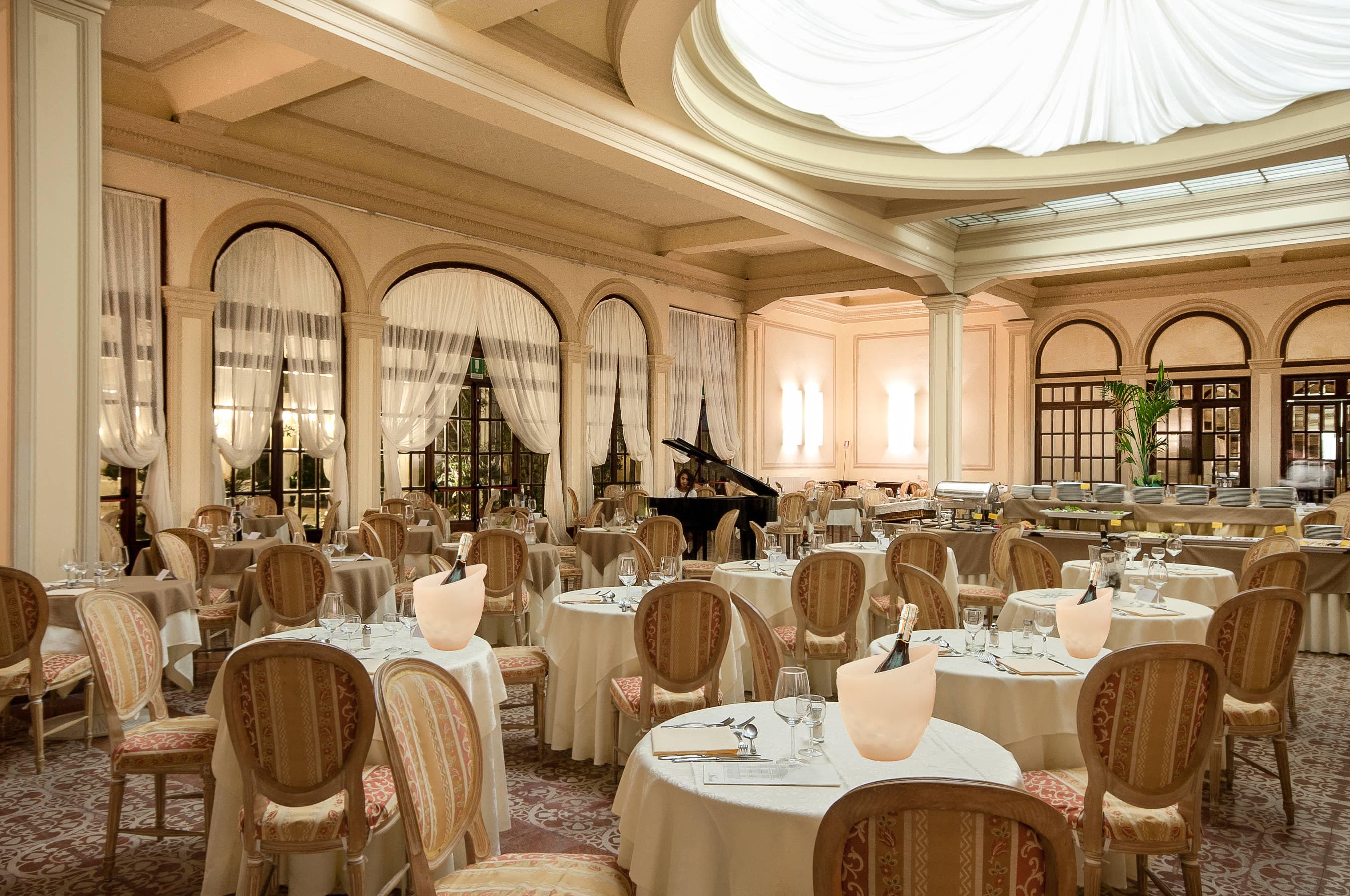 Grand Hotel Royal Ansicht 8
