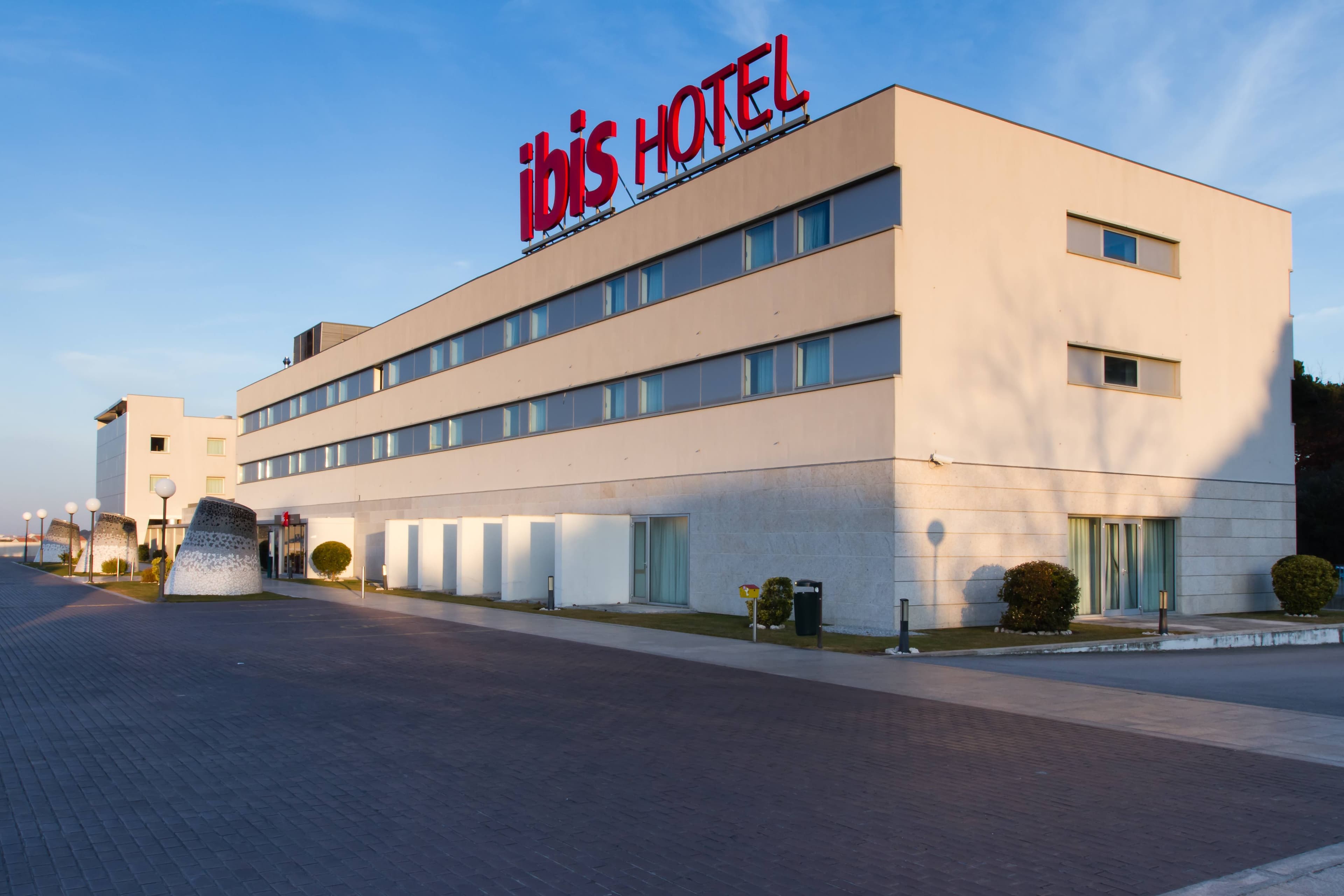 ibis Hotel Porto Sao Joao
