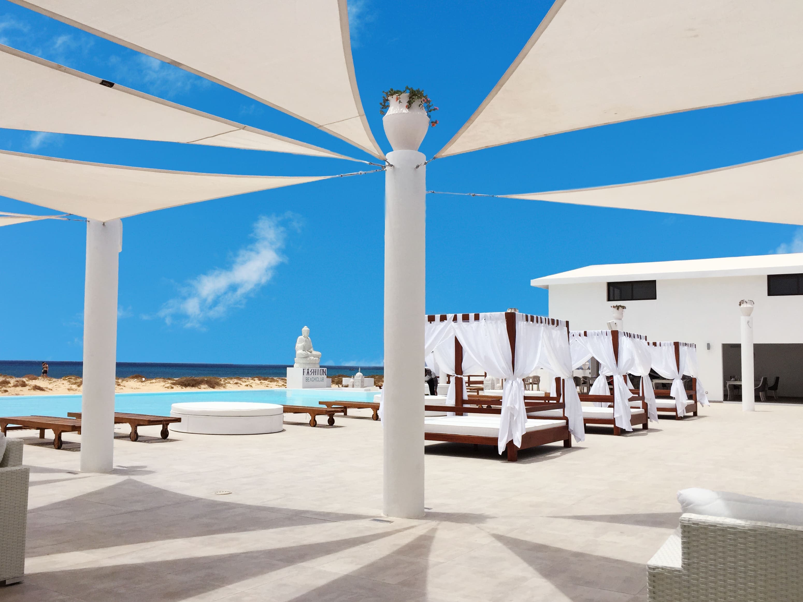Hotel LIVVO Budha Beach