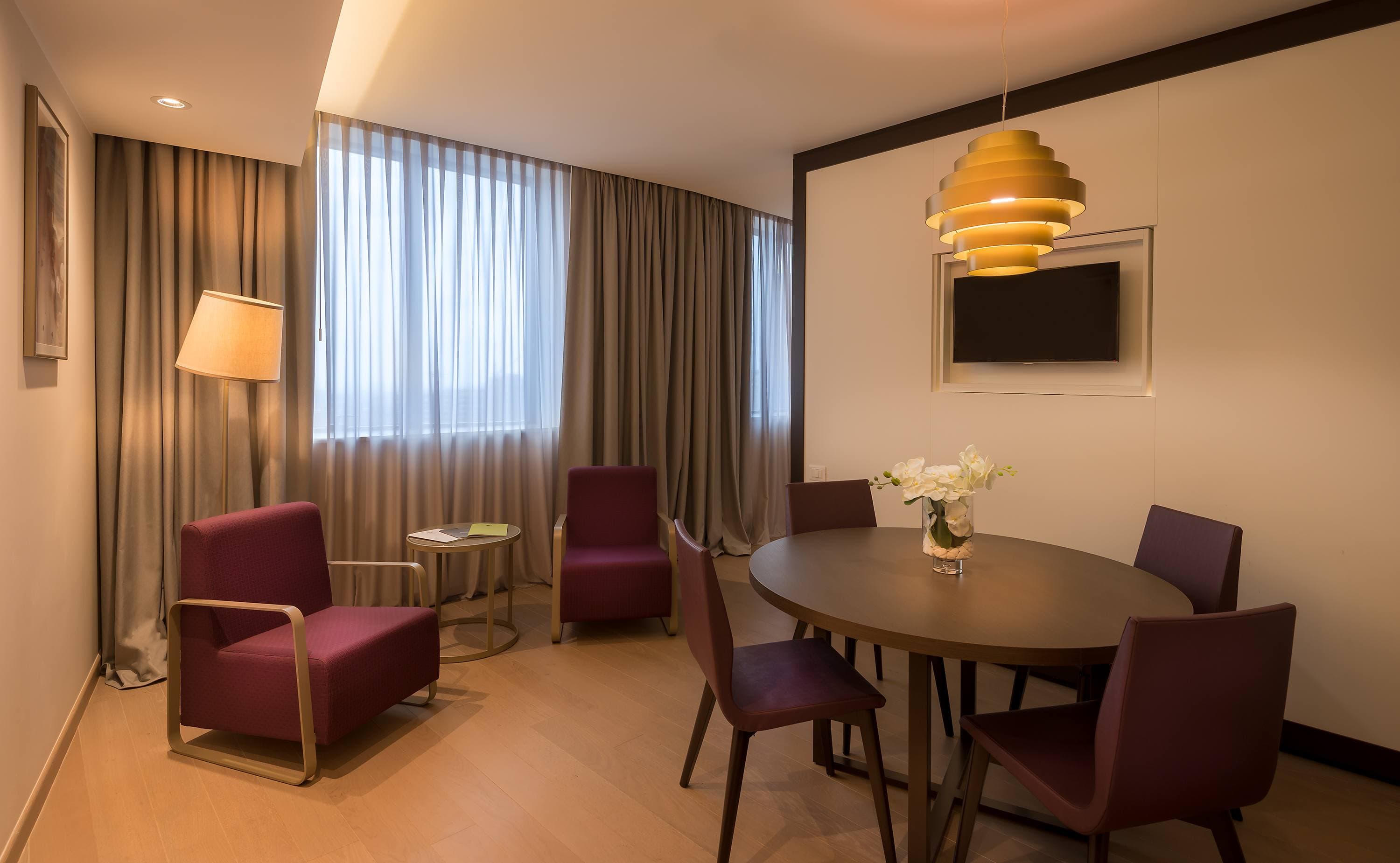 DoubleTree by Hilton Hotel Yerevan City Centre Ansicht 3