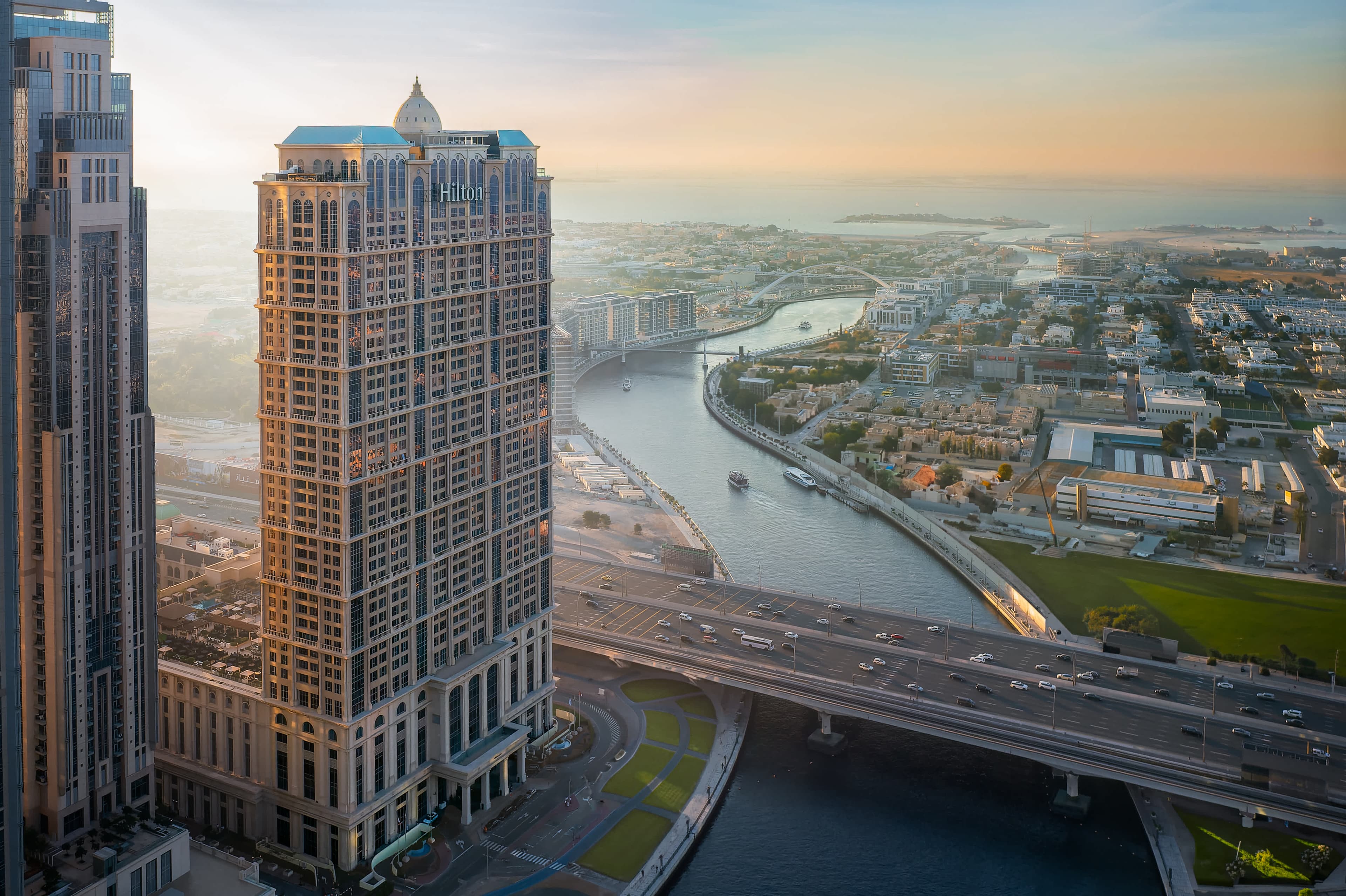 Hilton Dubai Al Habtoor City Ansicht 2