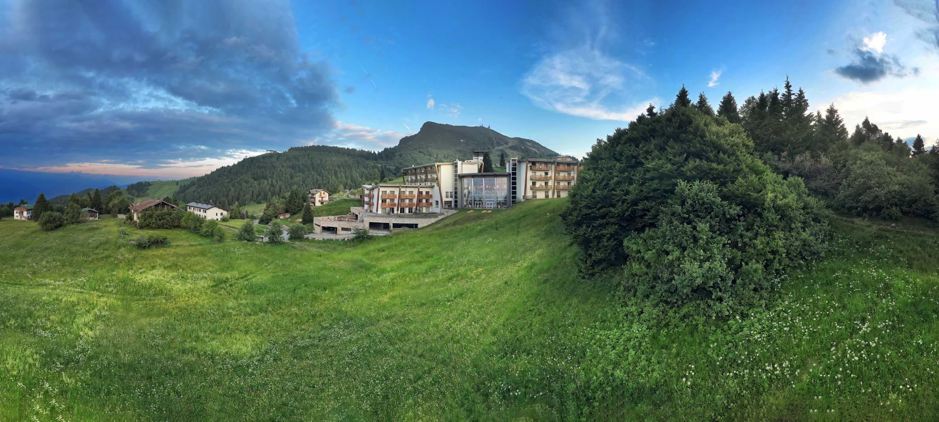 Hotel Brenta Dolomites Ansicht 2