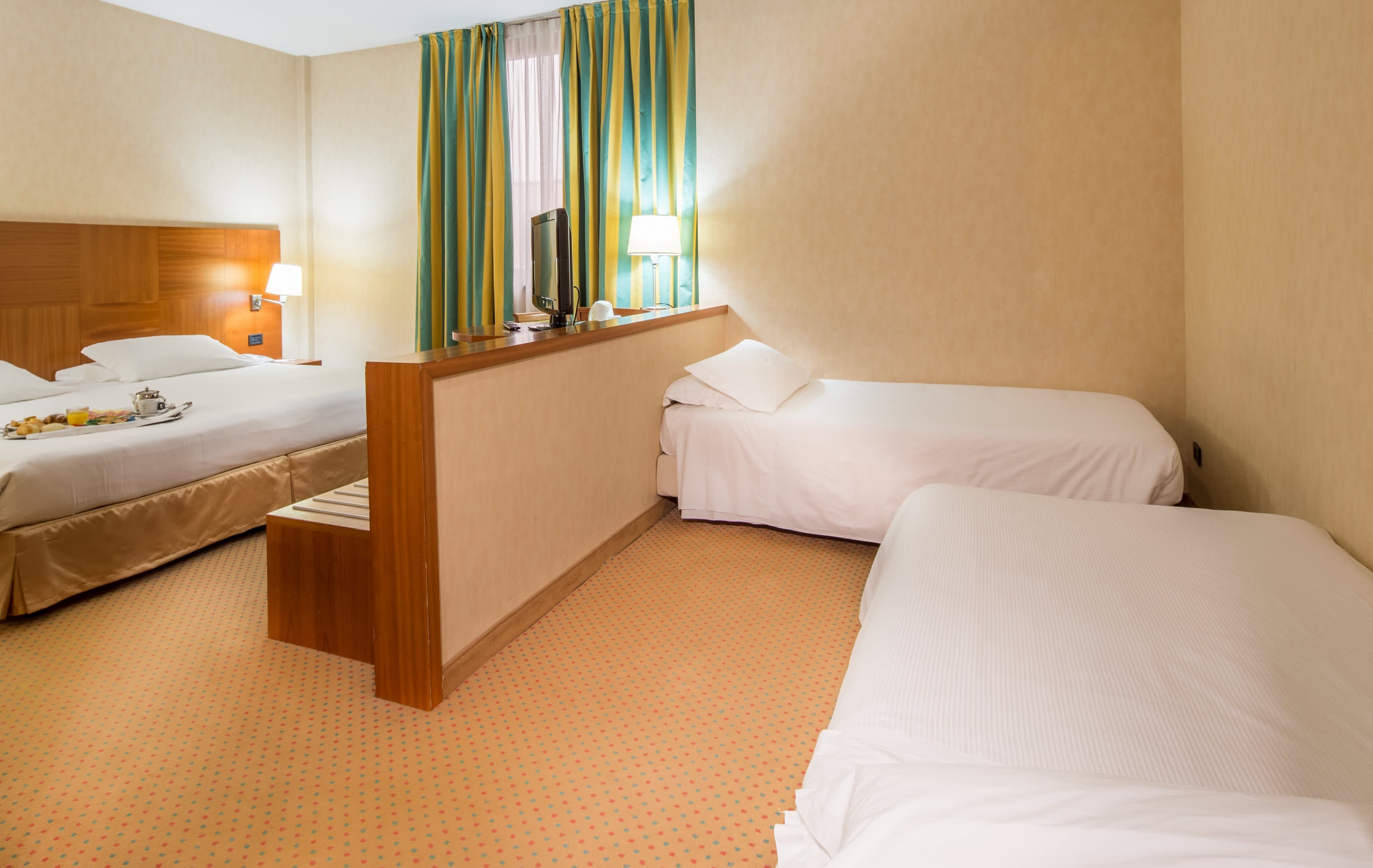 Best Western Hotel Cavalieri Della Corona Ansicht 2