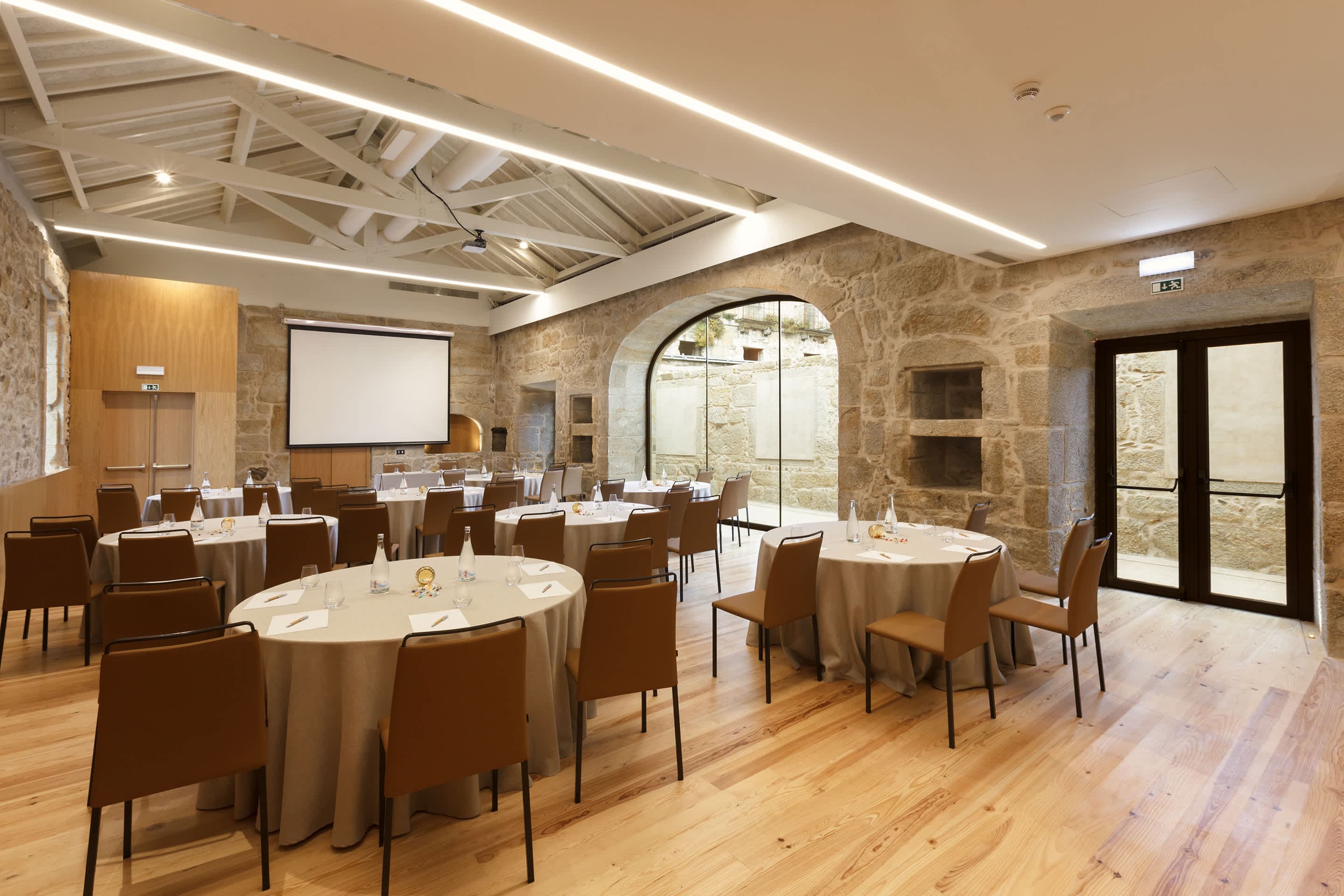 NEYA Porto Hotel Ansicht 9