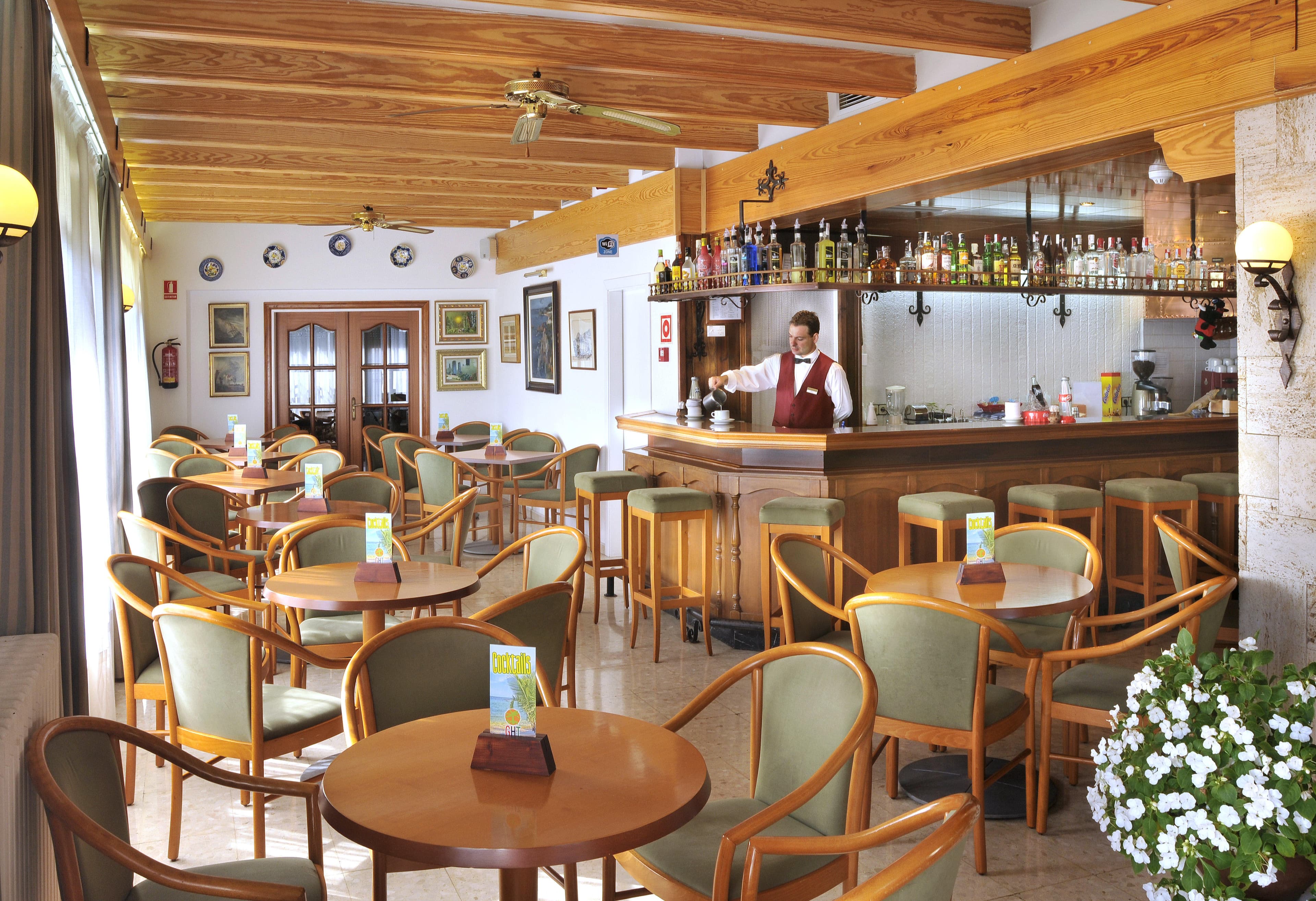 Hotel GHT Neptuno Ansicht 9