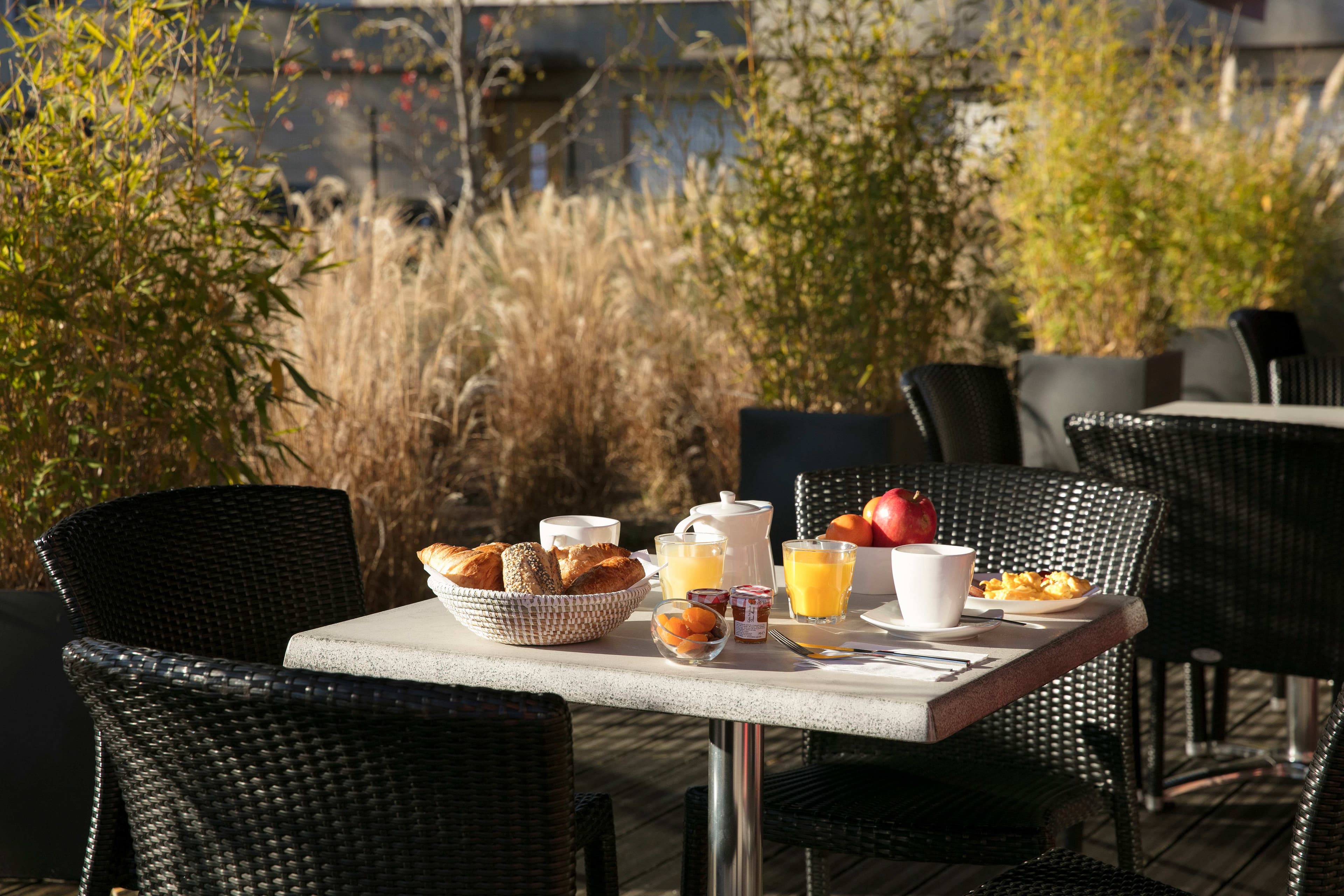 Hotel Clermont Estaing Ansicht 9