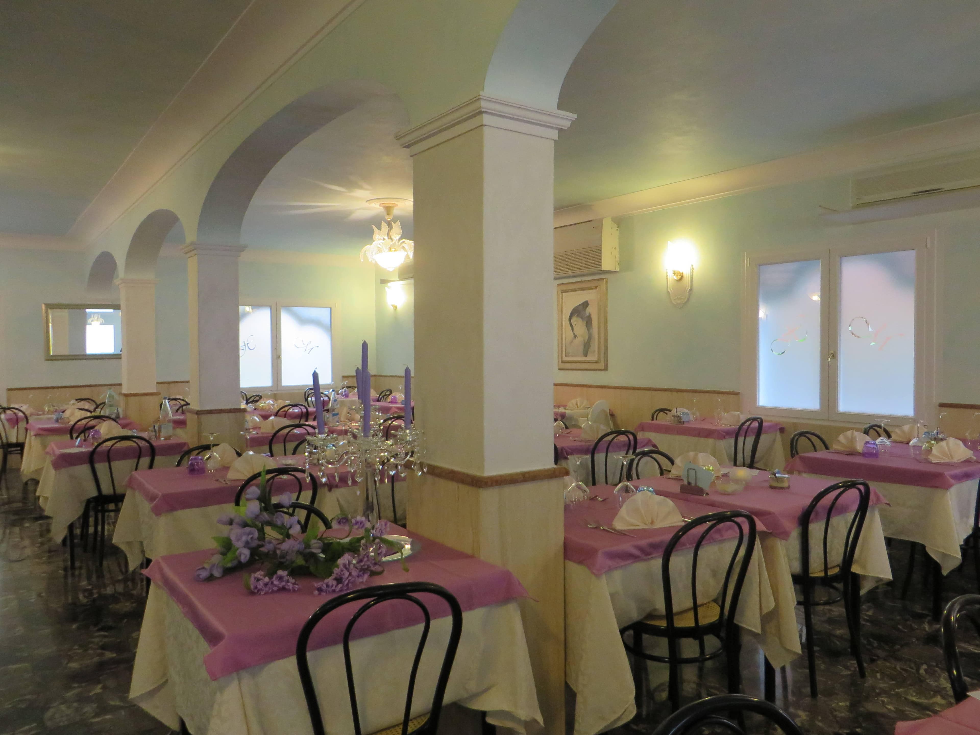 Hotel Maxim Ansicht 9
