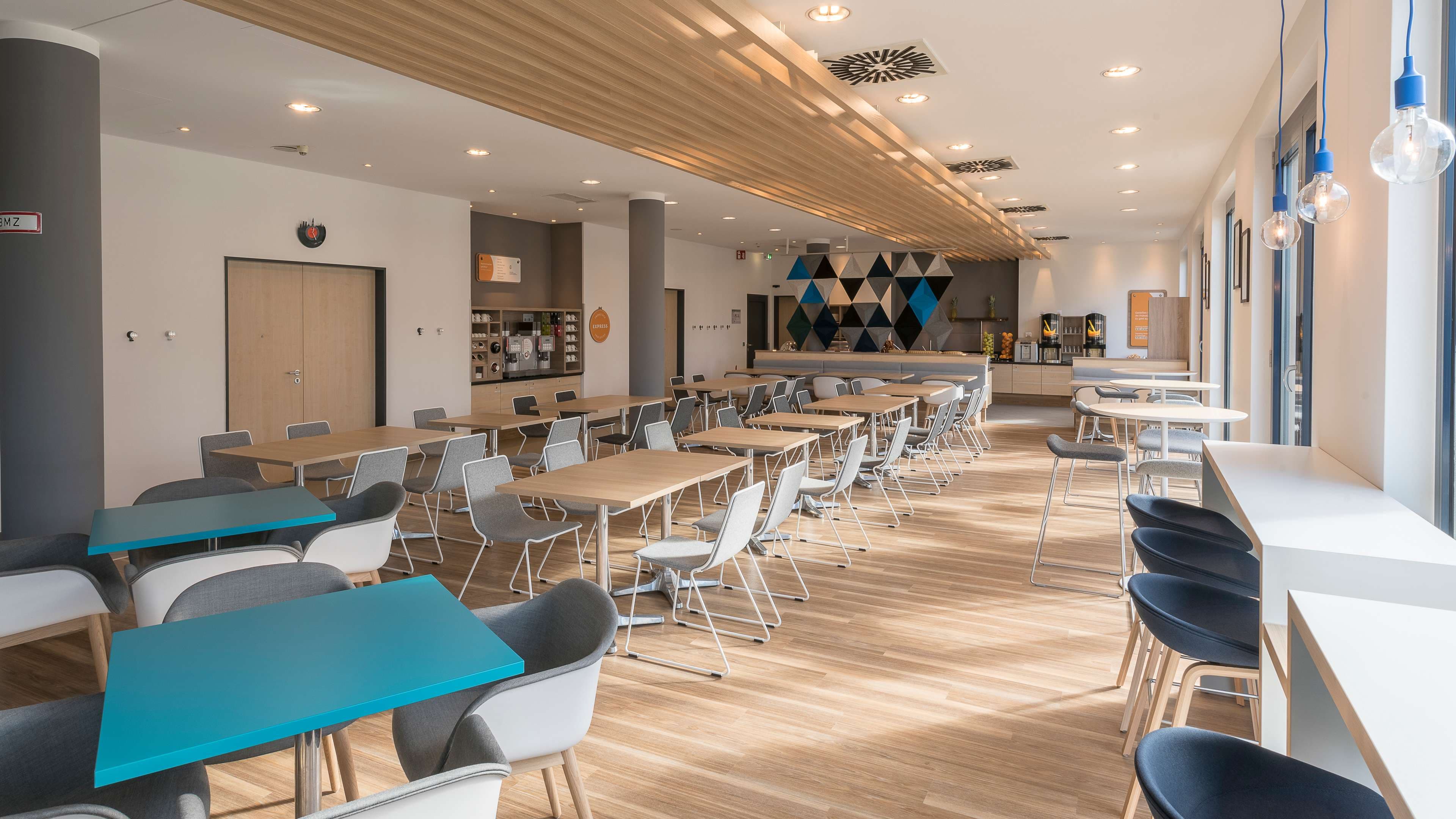 Holiday Inn Express München - Messe Ansicht 10