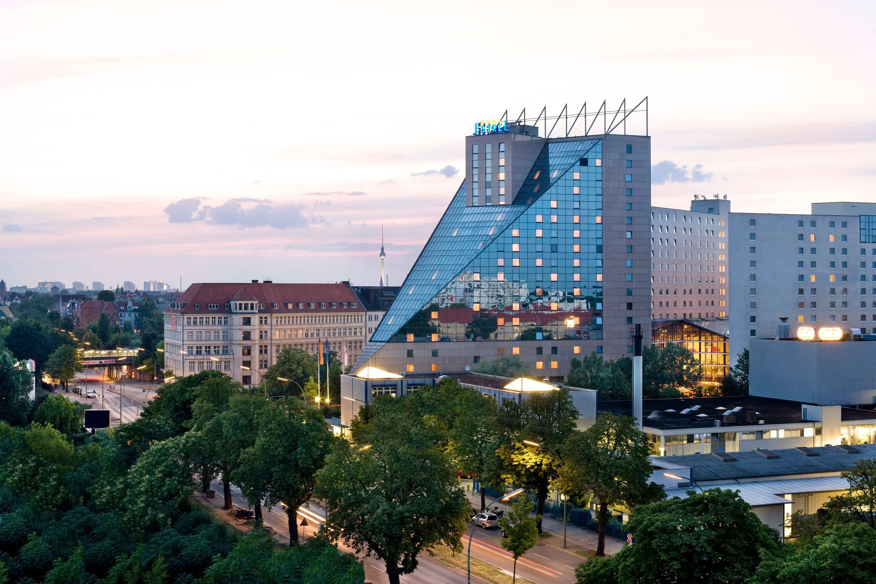 Estrel Hotel Berlin Ansicht 3