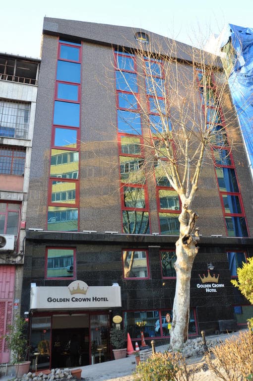 Golden Crown Hotel Ansicht 3
