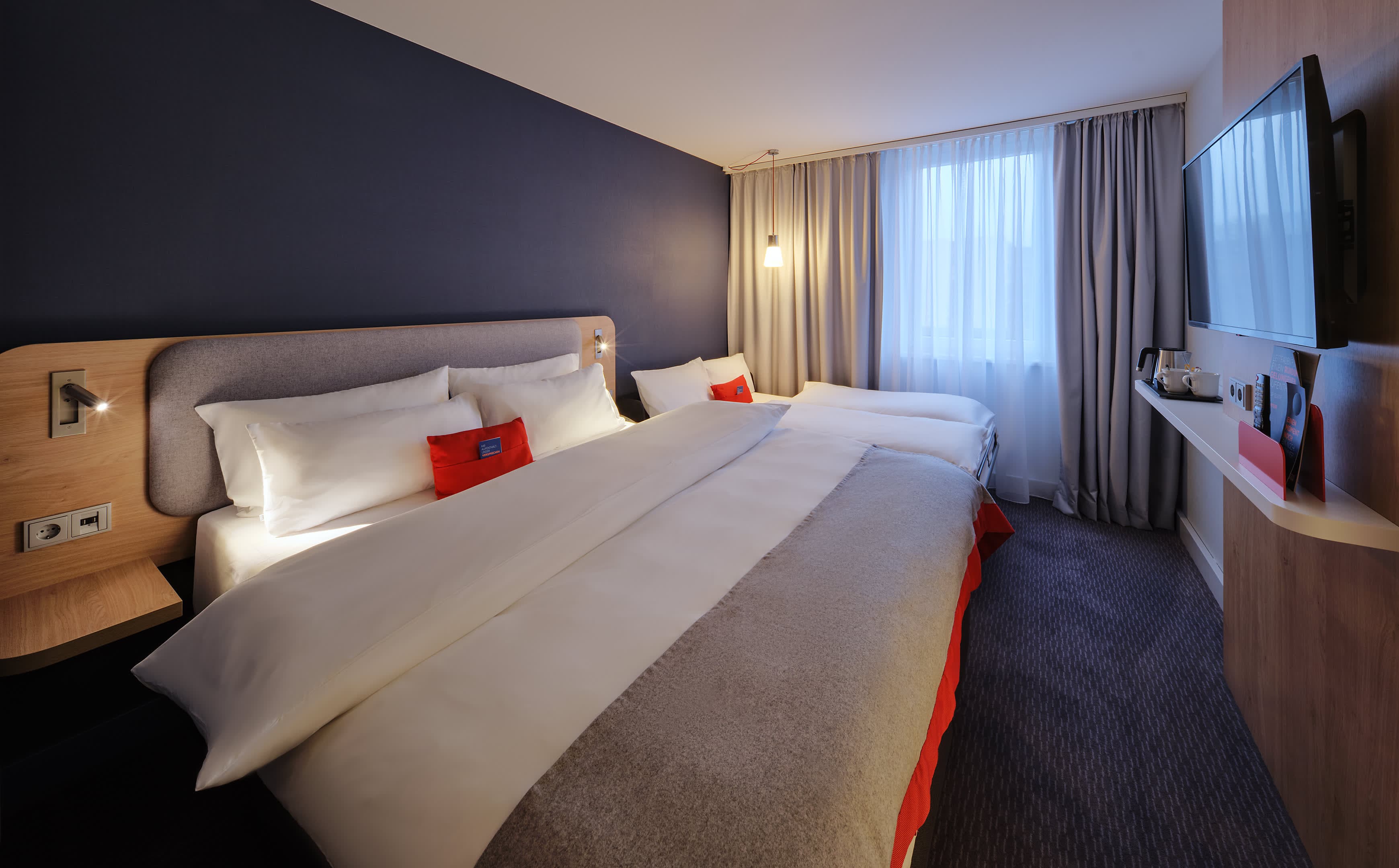 Holiday Inn Express Köln - Mülheim Ansicht 4