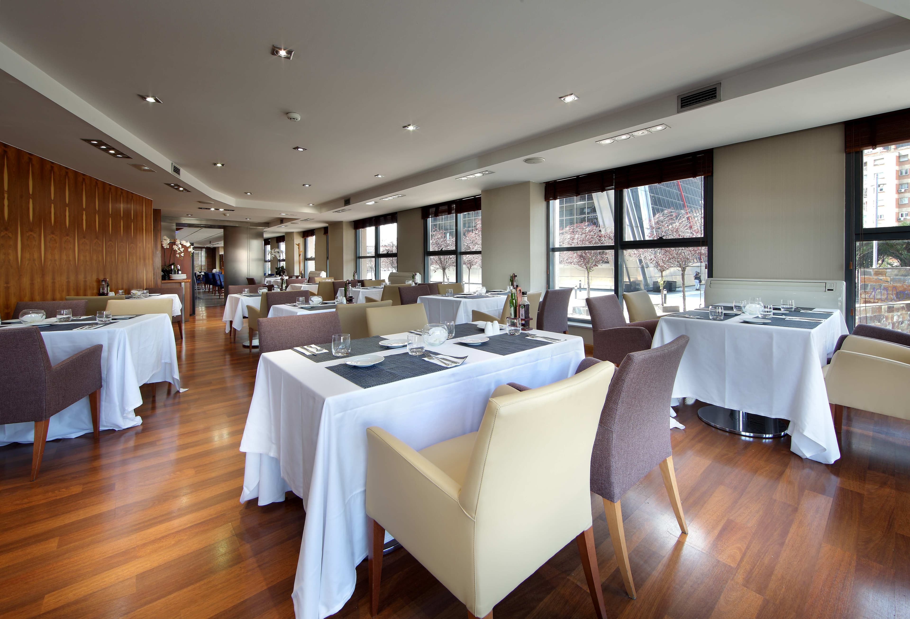 Hotel Exe Plaza Ansicht 8