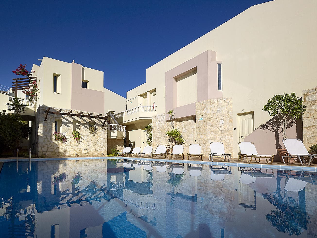 Hotel Elotis Suites Ansicht 2