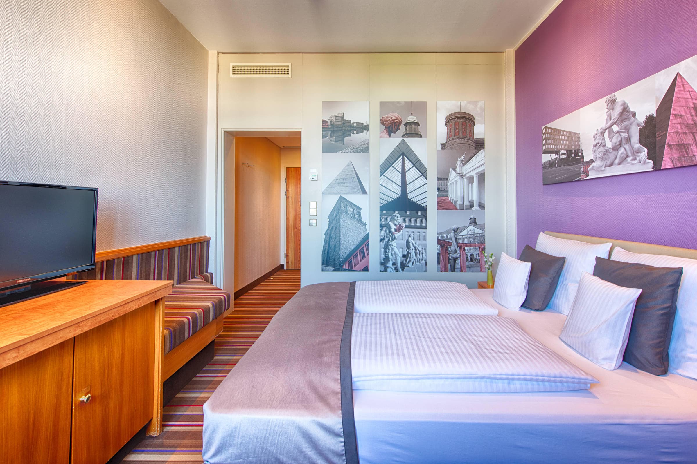 Leonardo Hotel Karlsruhe Ansicht 4