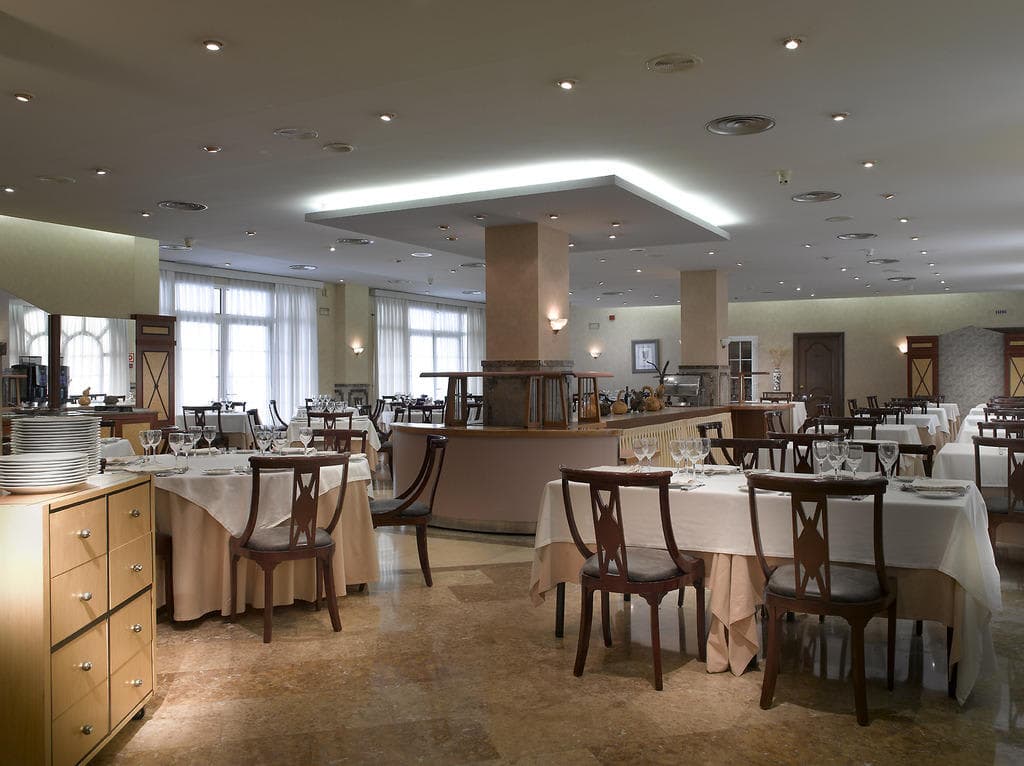 Hotel Macia Alfaros Ansicht 8