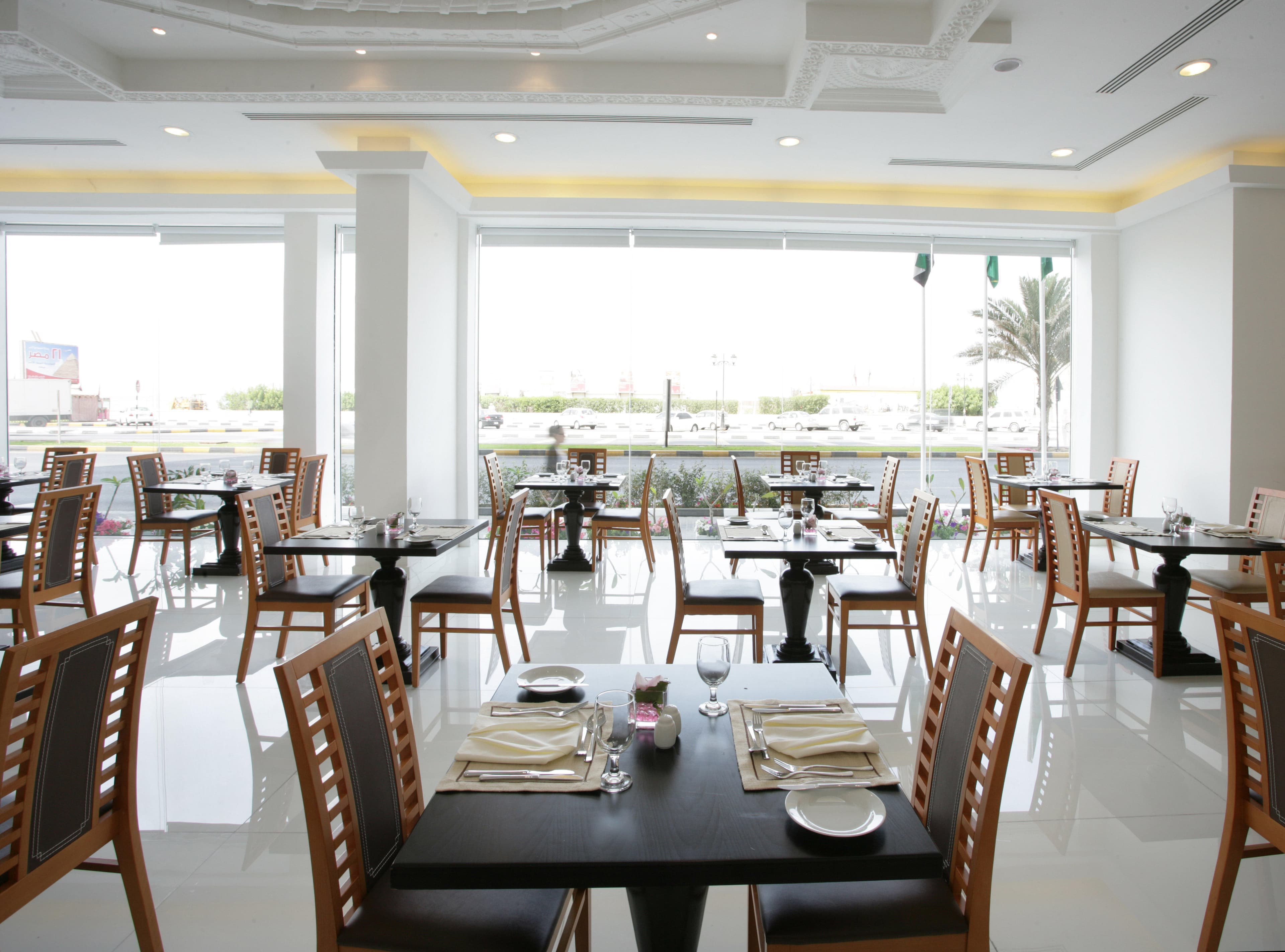 Ramada by Wyndham Beach Hotel Ajman Ansicht 10