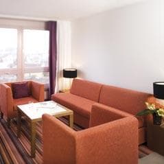 Mövenpick Hotel Zürich-Airport Ansicht 5