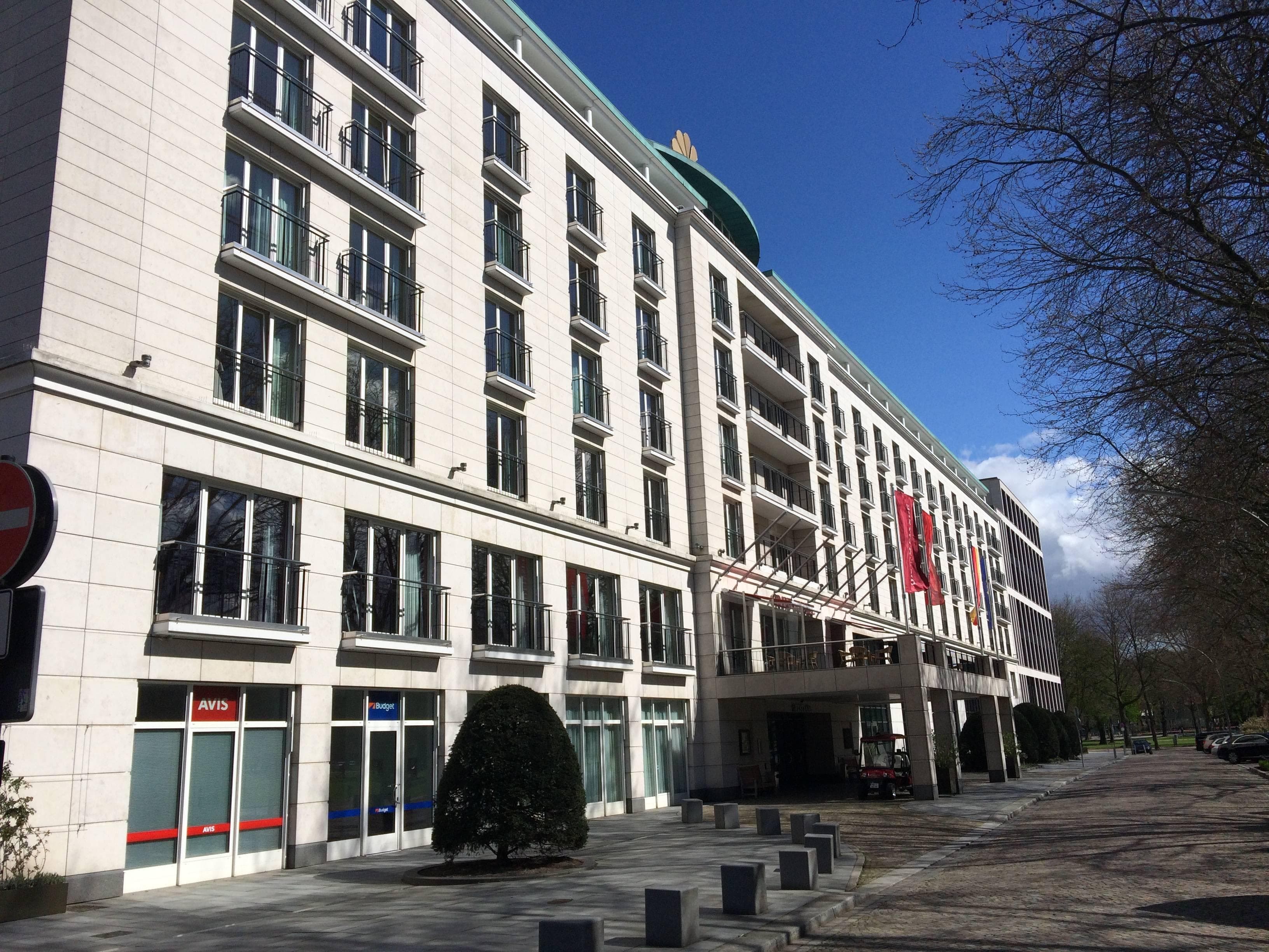 Grand Elysée Hamburg Ansicht 2