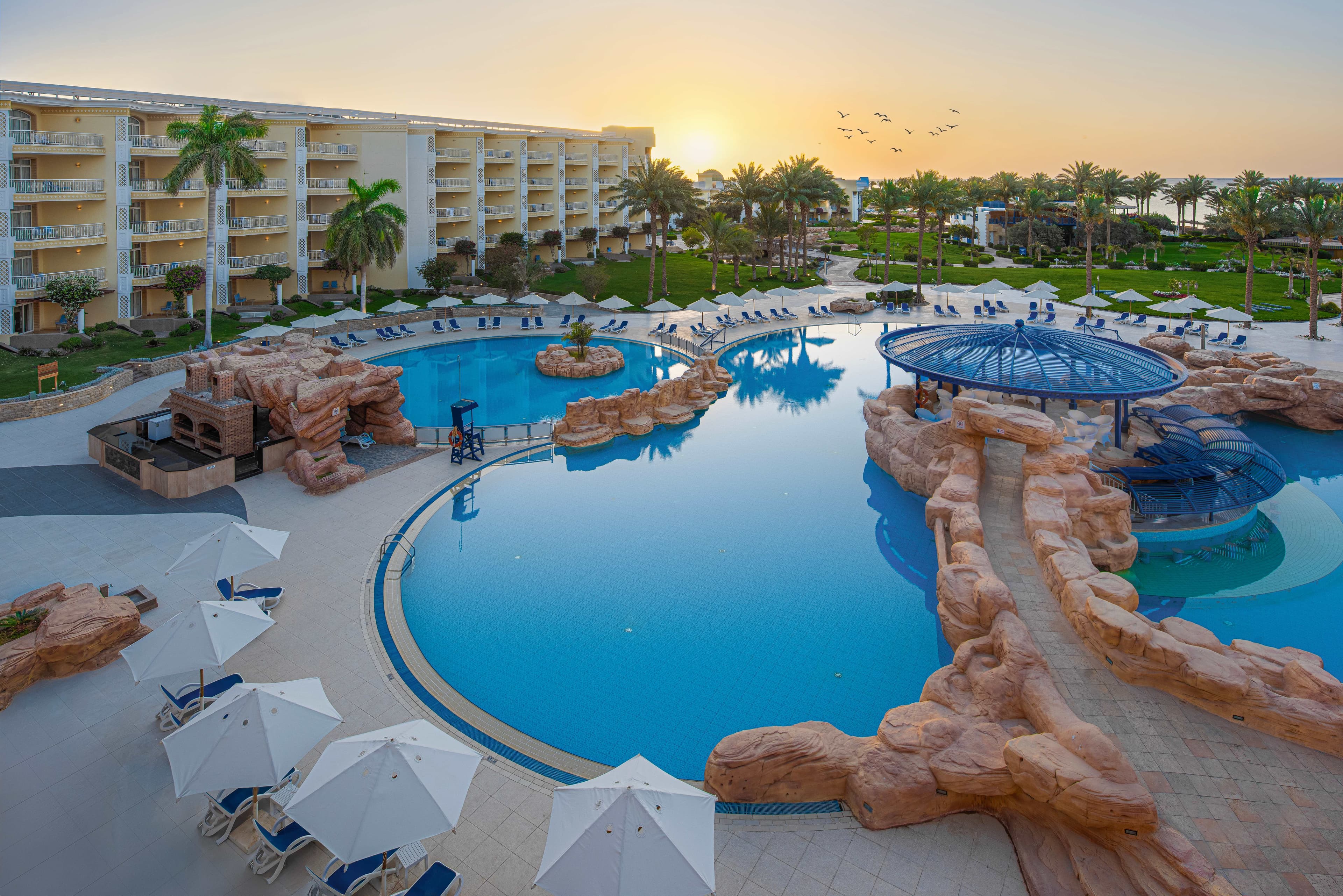 Palm Royale Resort - Soma Bay