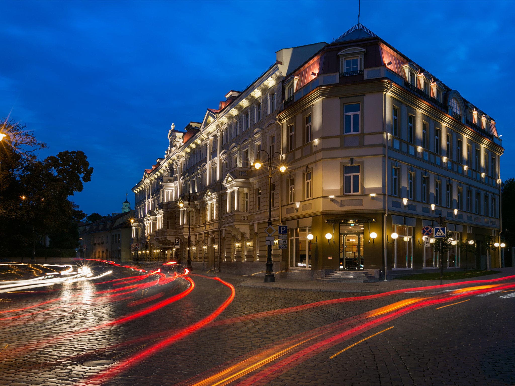 Hotel Kempinski Cathedral Square Ansicht 3
