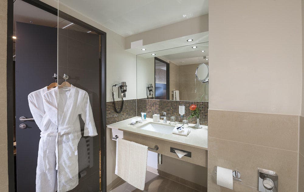 Dorint Airport-Hotel Zürich Ansicht 4