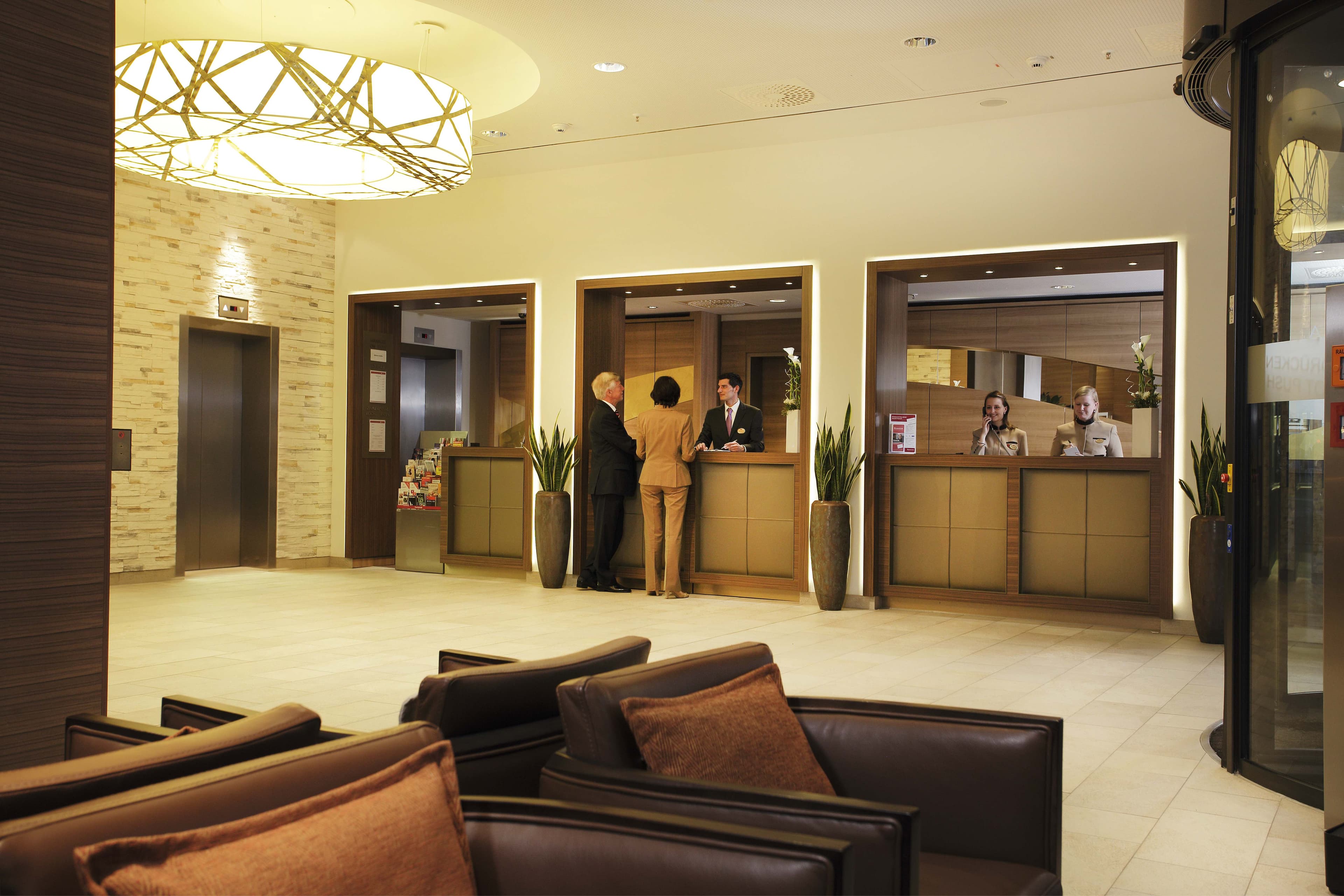 H4 Hotel Berlin Alexanderplatz Ansicht 7