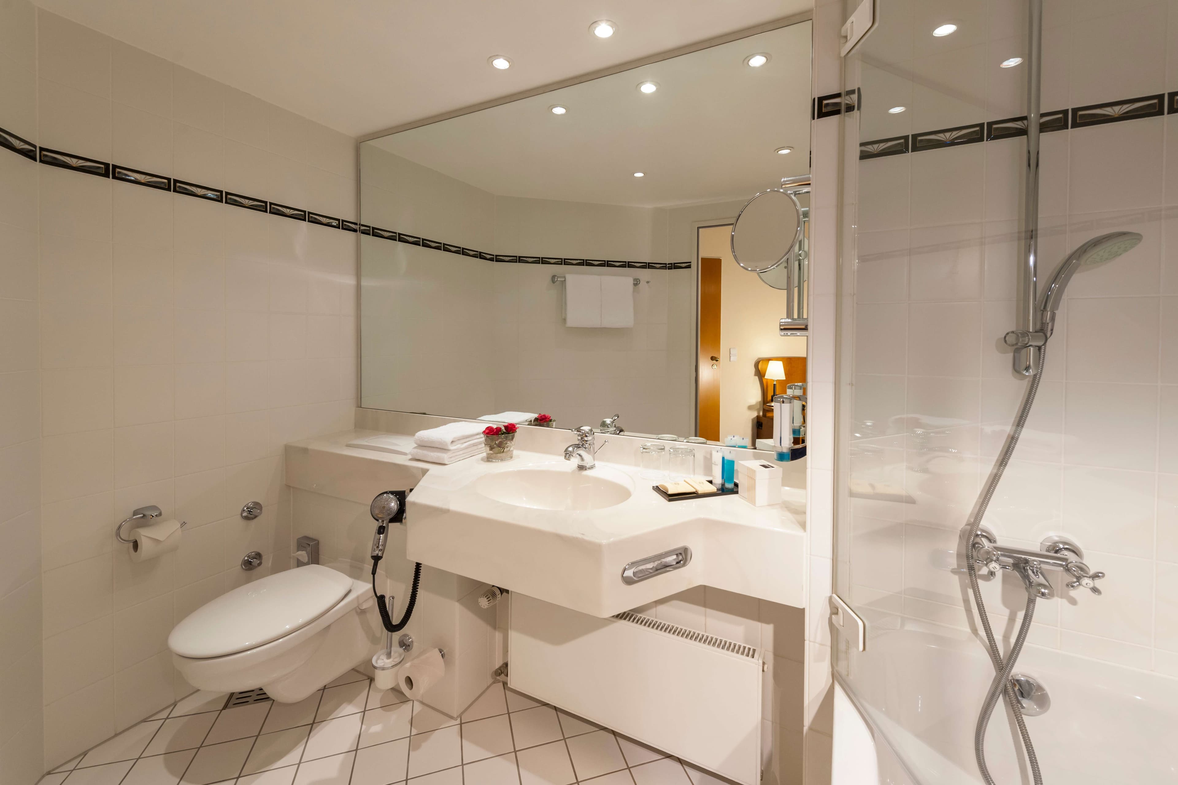 Hotel Dorint Charlottenhof Halle Ansicht 4