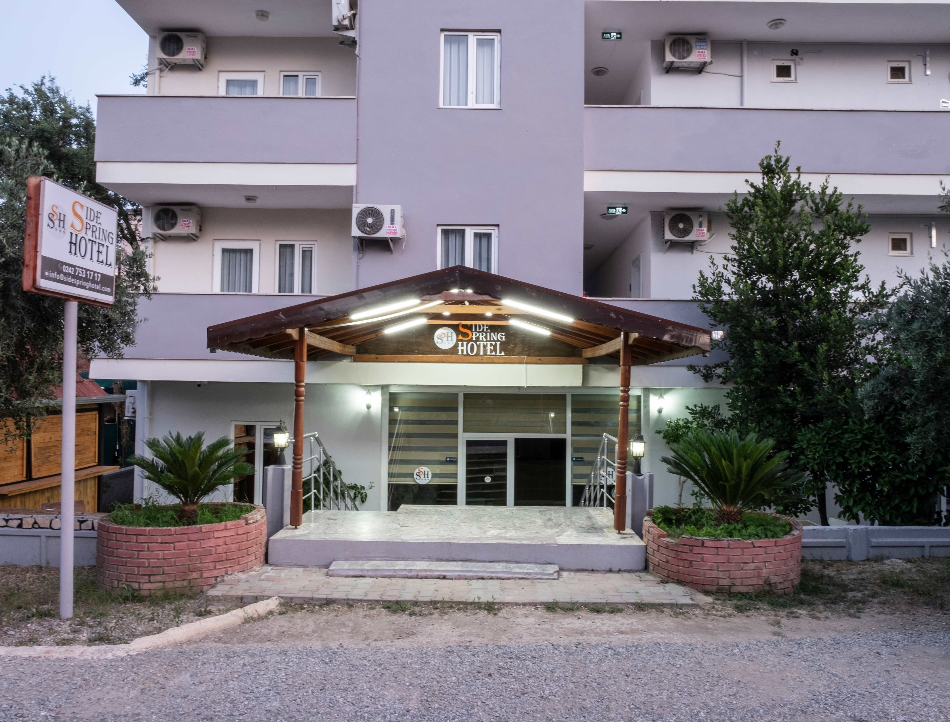Side Spring Hotel Ansicht 2