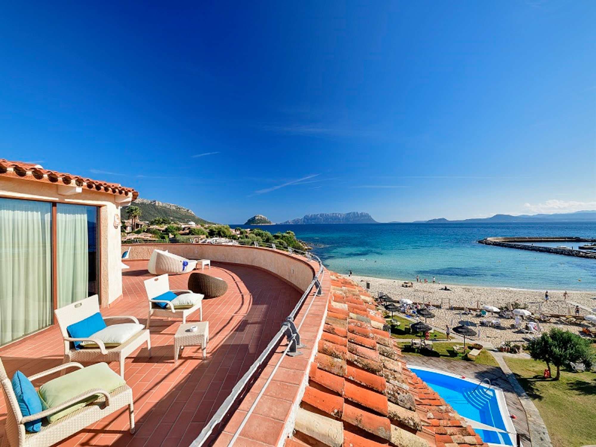 Hotel Resort & Spa Baia Caddinas Ansicht 8