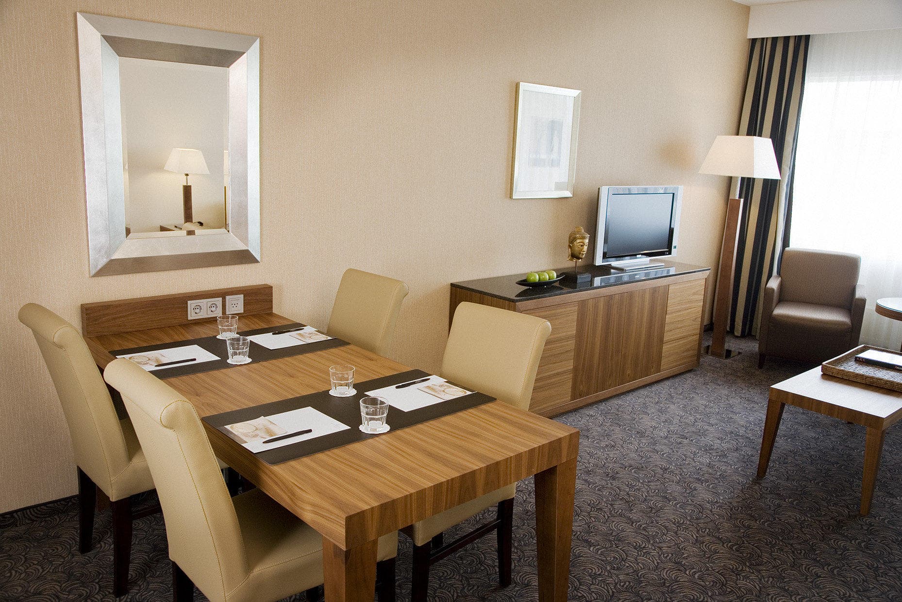 Hotel Bilderberg Garden Ansicht 4