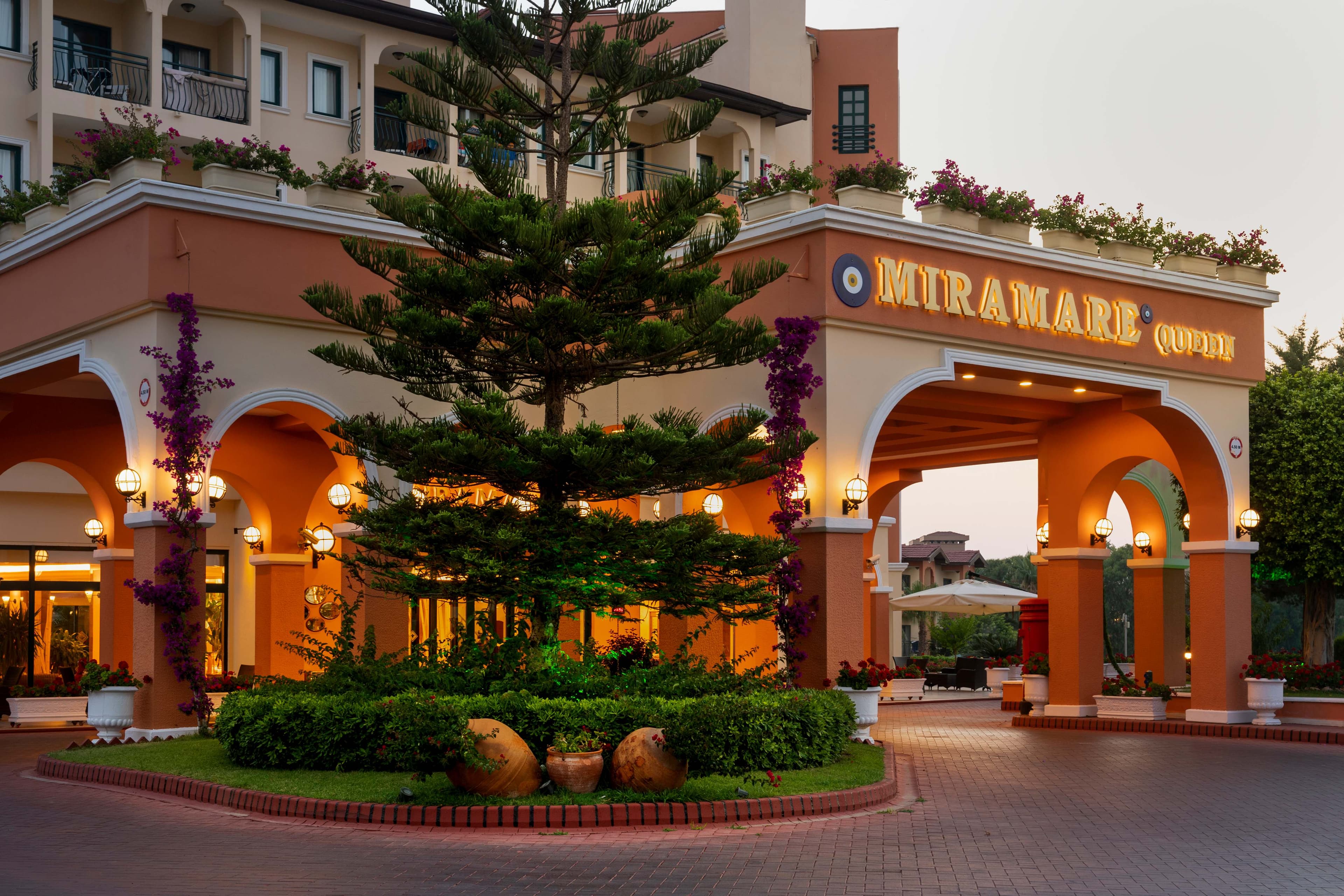 Miramare Queen Hotel Ansicht 3