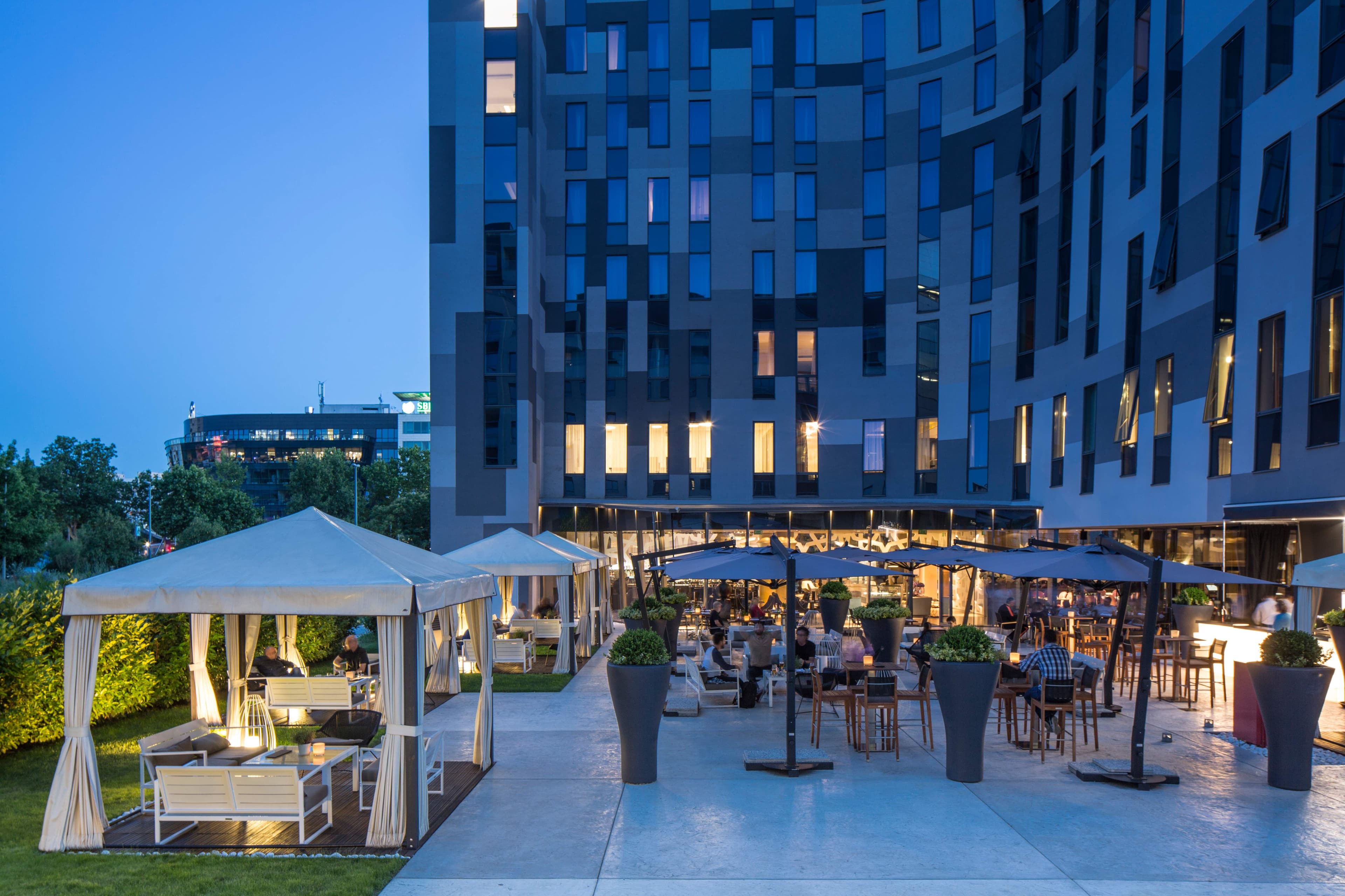 ZiJin Hotel Belgrade Ansicht 8