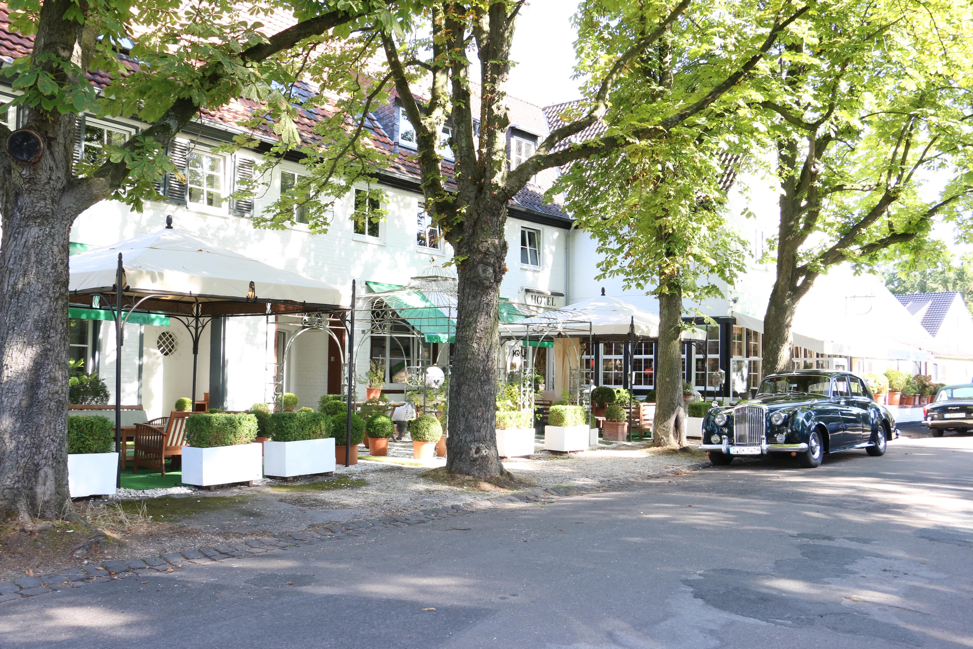 Hotel Ashleys Garden Ansicht 2