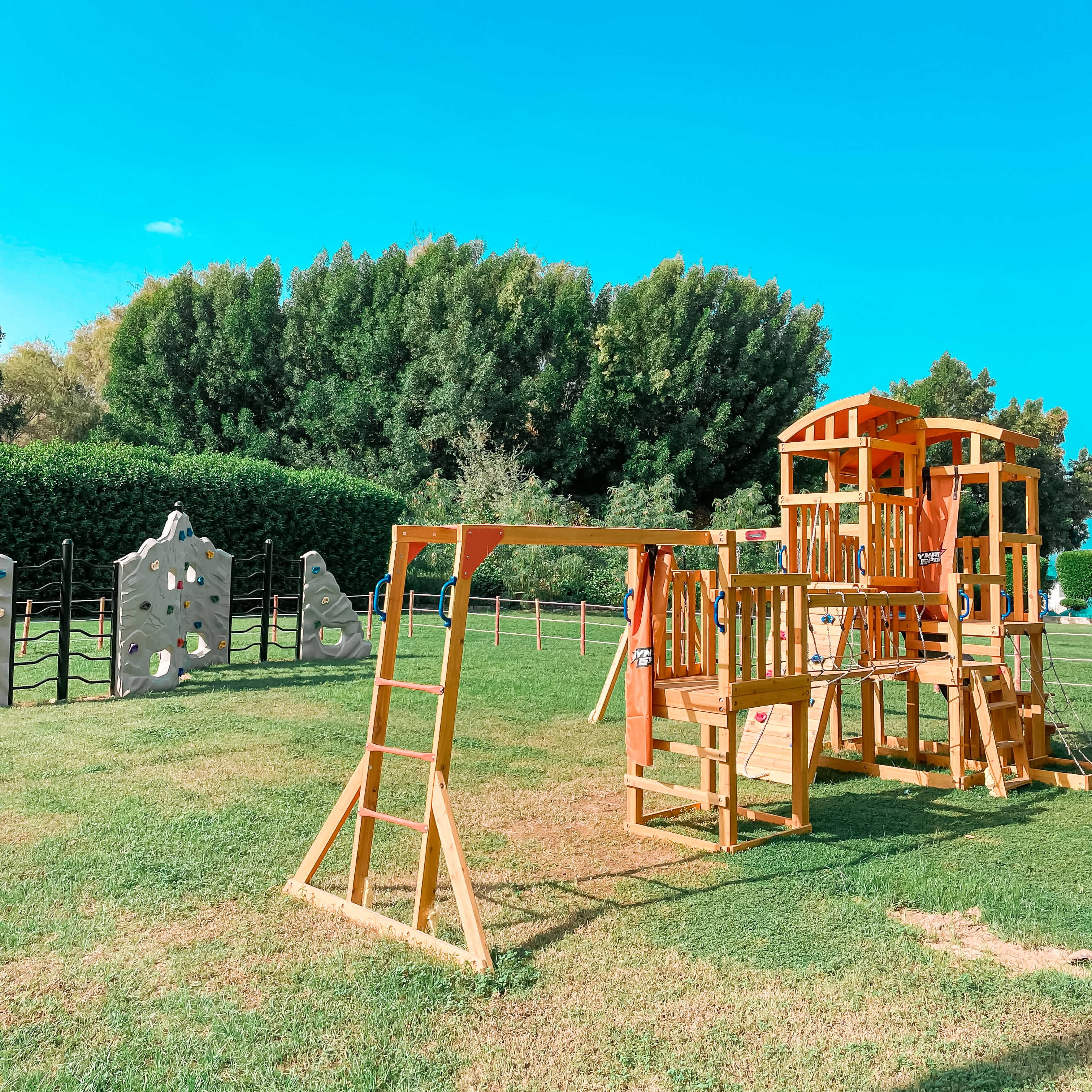 BM Beach Hotel Ansicht 10