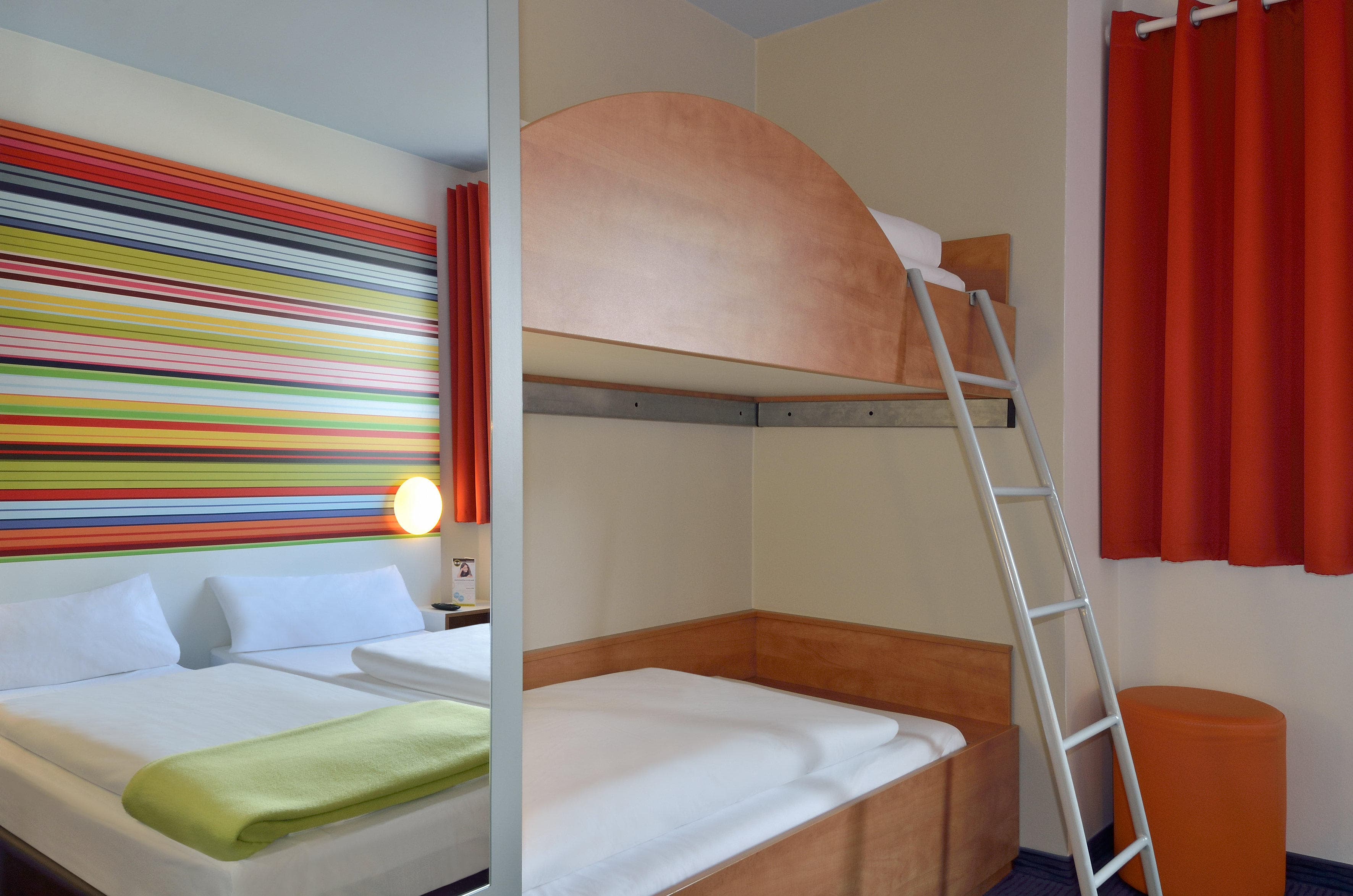 B&B Hotel Frankfurt-Niederrad Ansicht 4