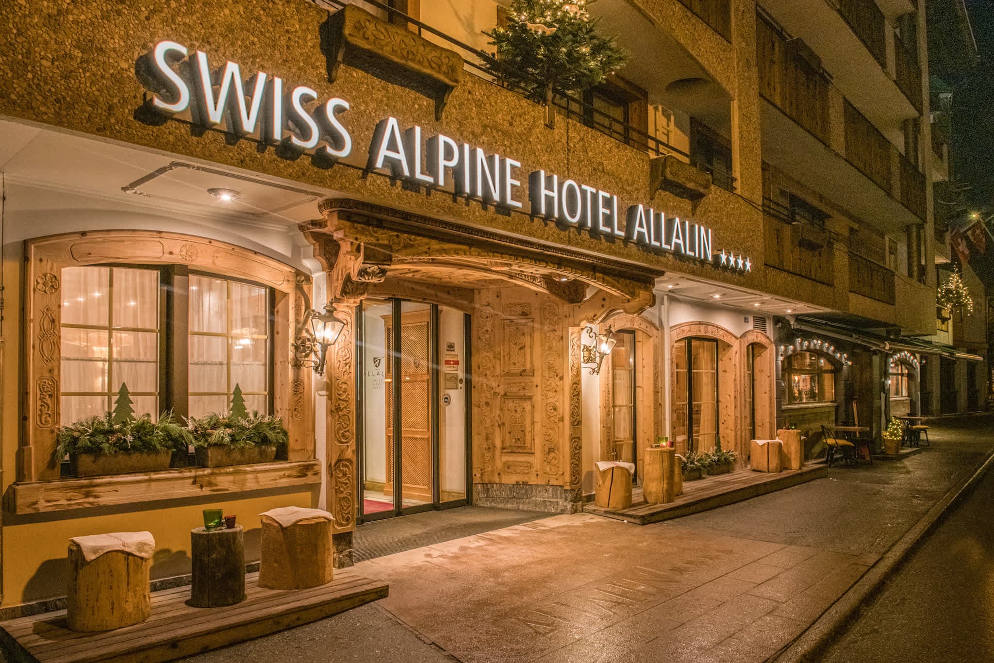 Hotel Allalin Ansicht 2
